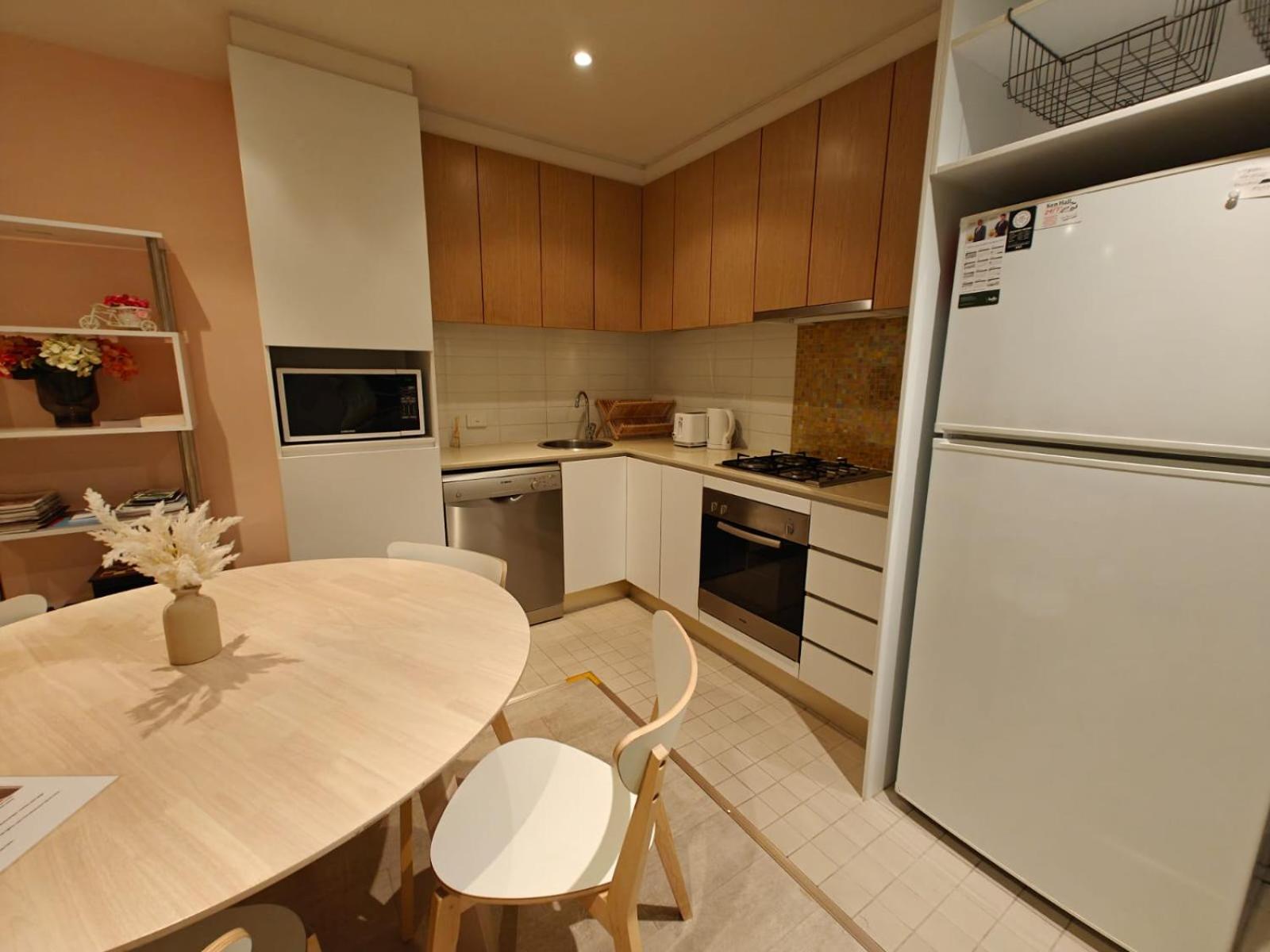 Two-Bedroom Apartment with Balcony photo 2