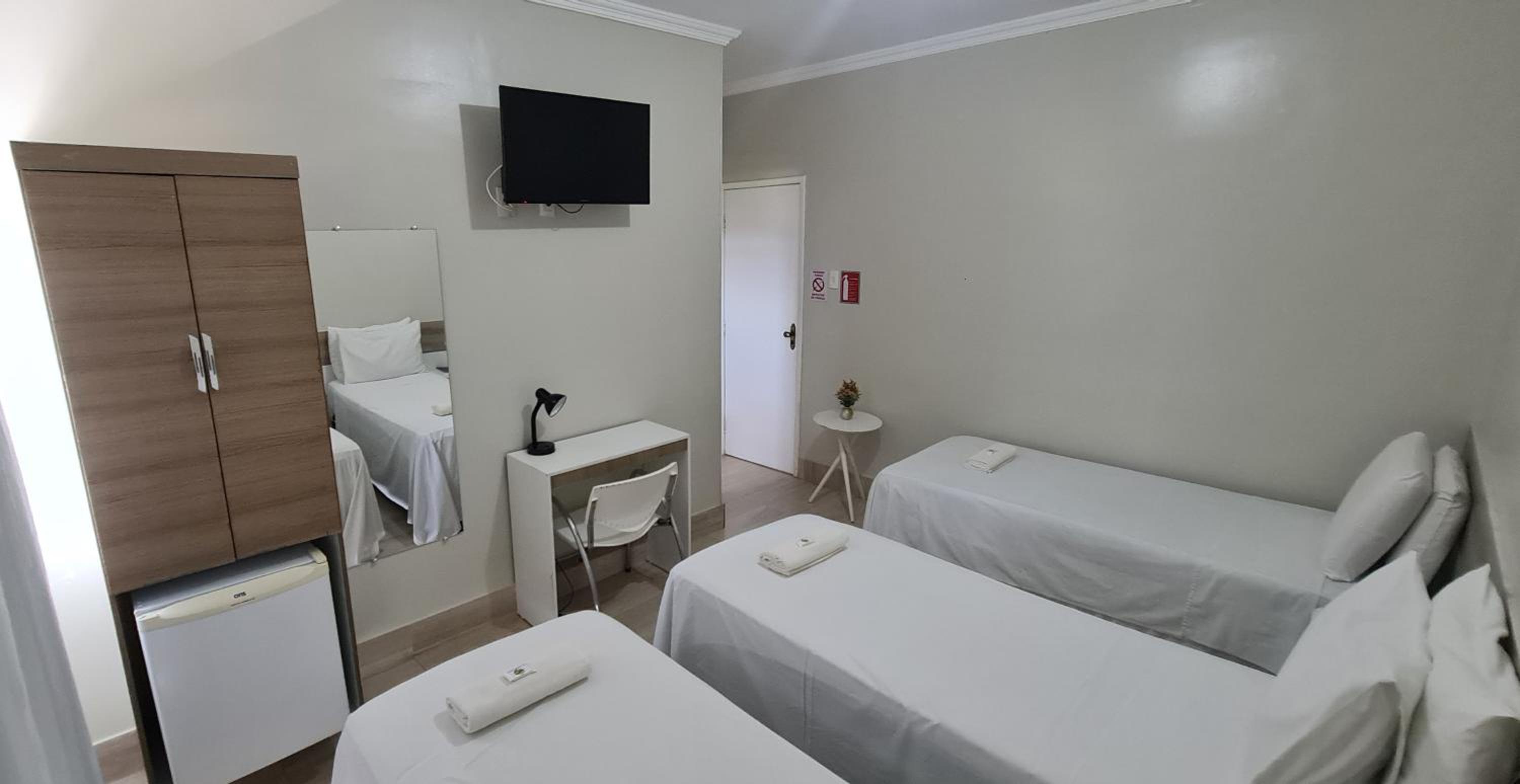 Deluxe Triple Room - Photo 14