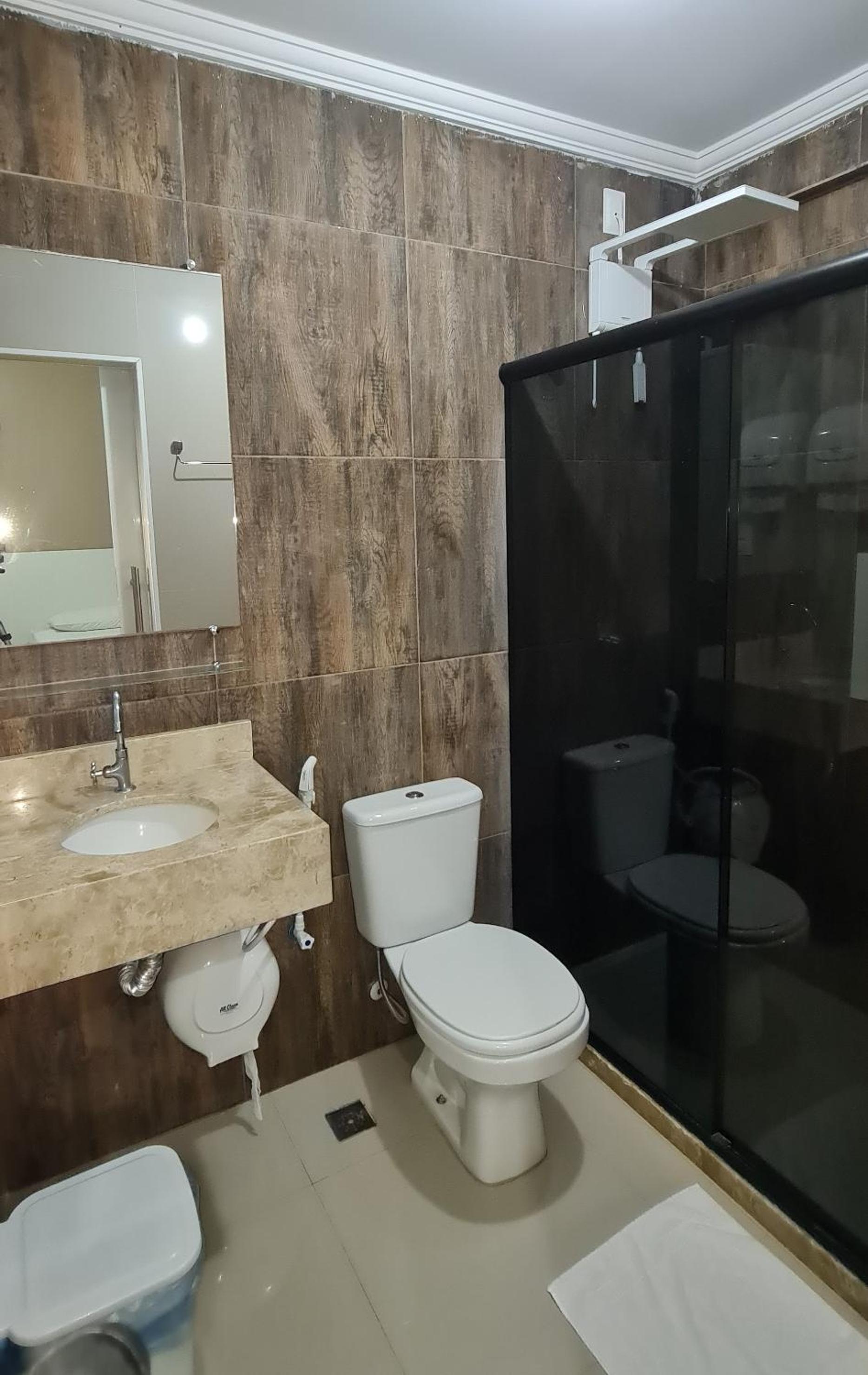 Deluxe Triple Room - Photo 13