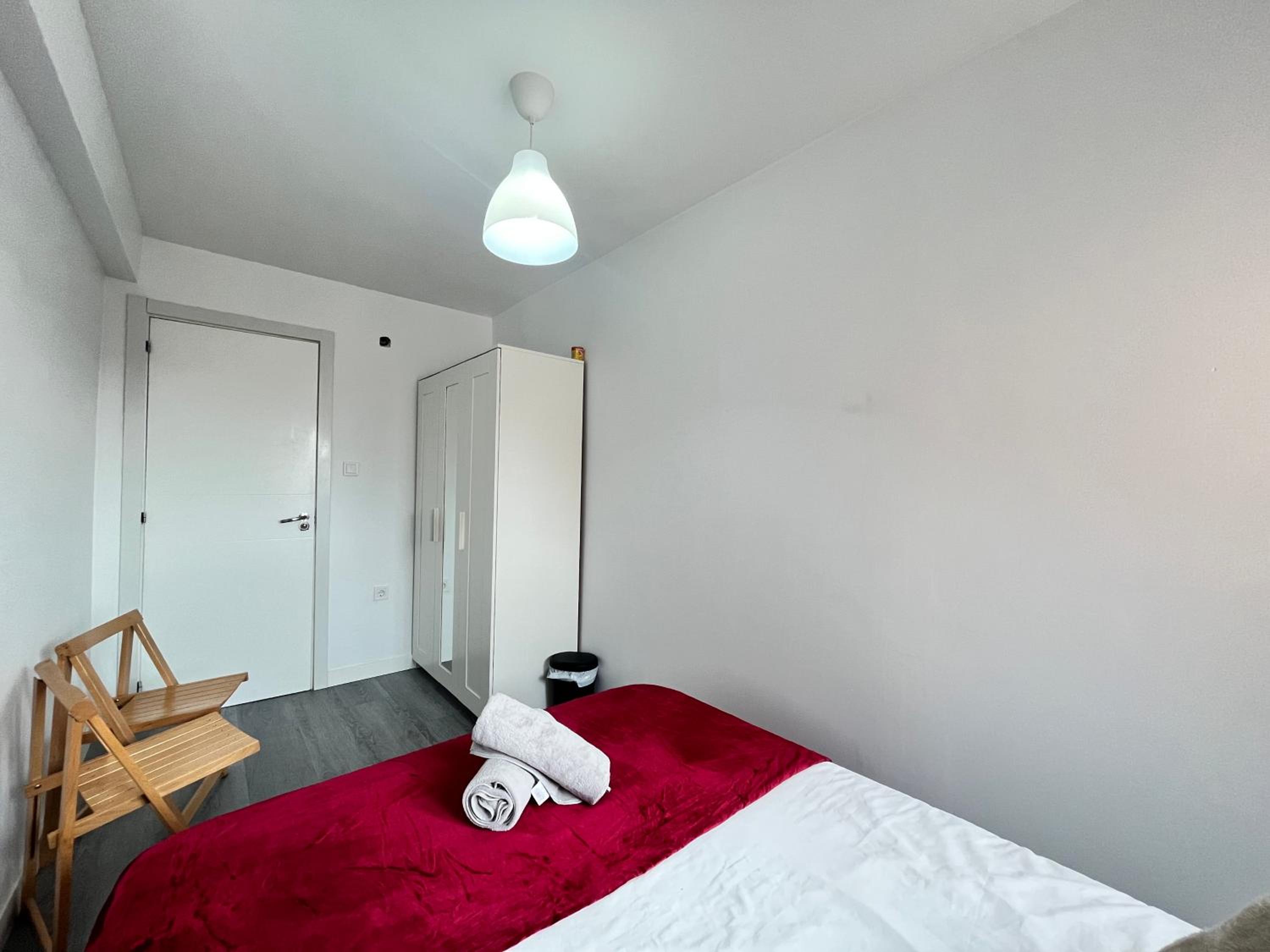 Double Room with Shared Bathroom photo 3