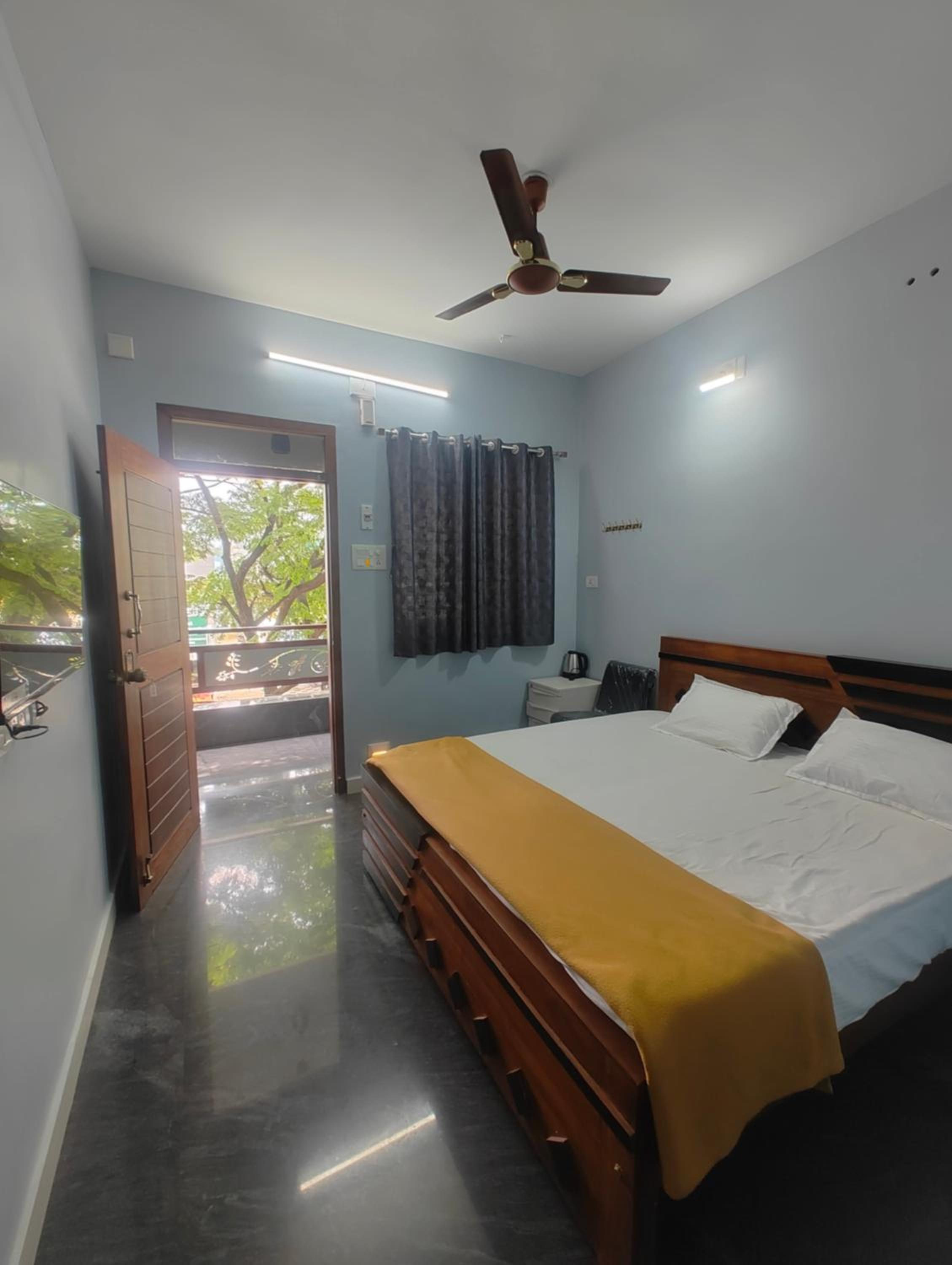 Double Room with Balcony
