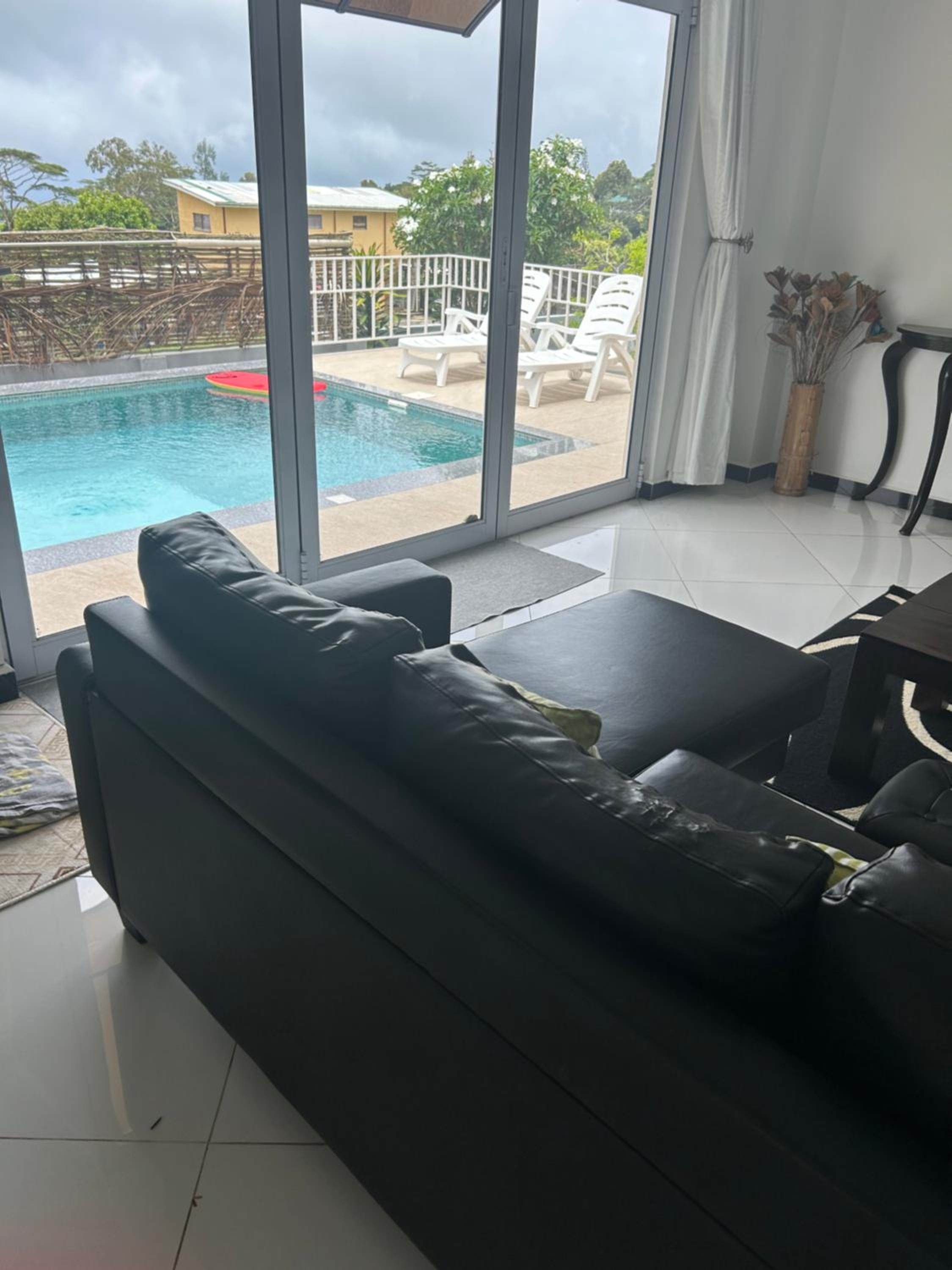 One-Bedroom Apartment with private pool photo 3