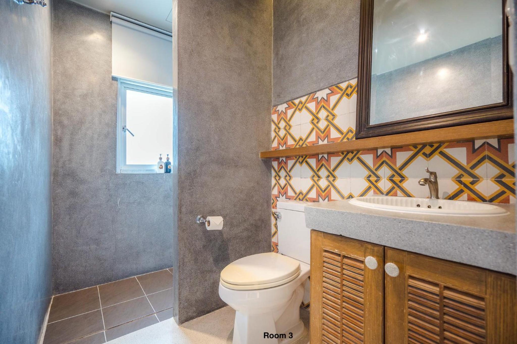 Villa with Sea View - Photo 40