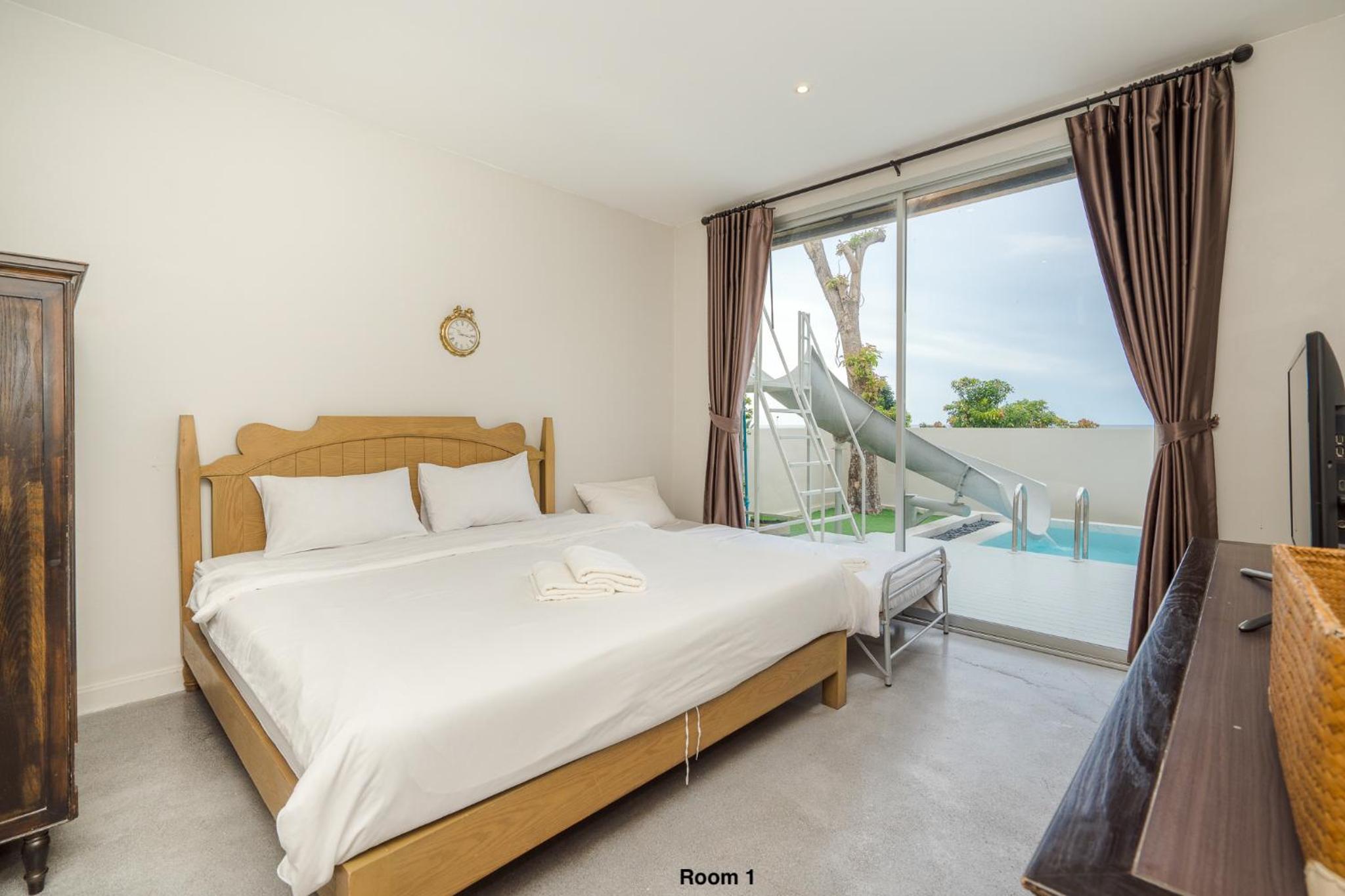 Villa with Sea View - Photo 38