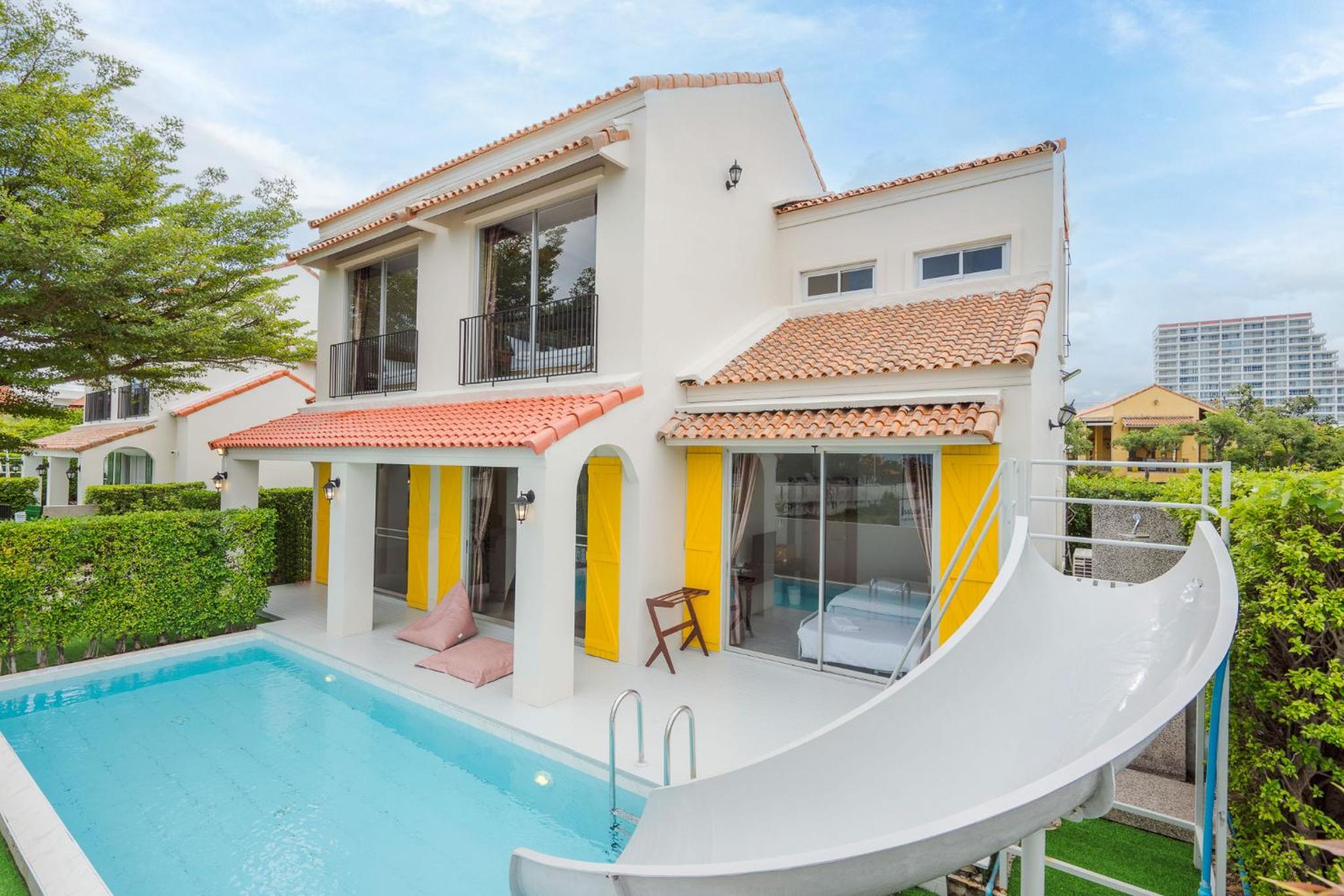 Villa with Sea View - Photo 3