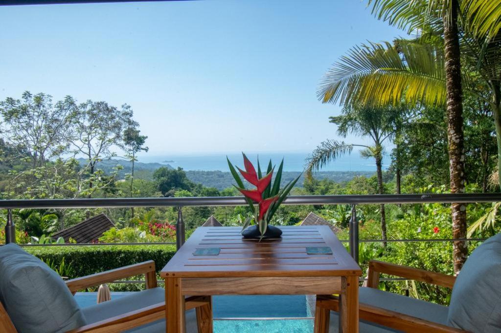 Queen Room with Sea View