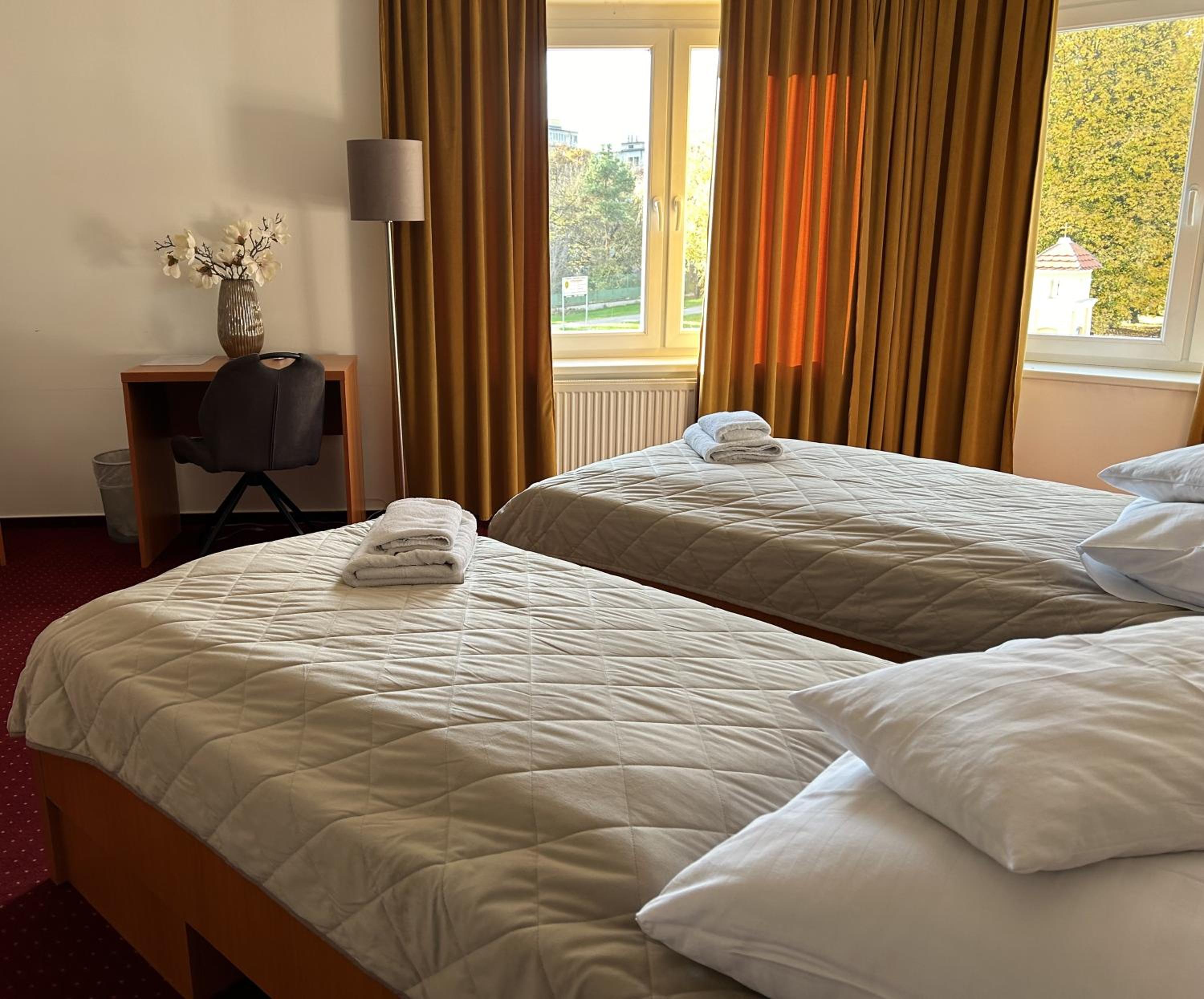 Standard Quadruple Room - Photo 1