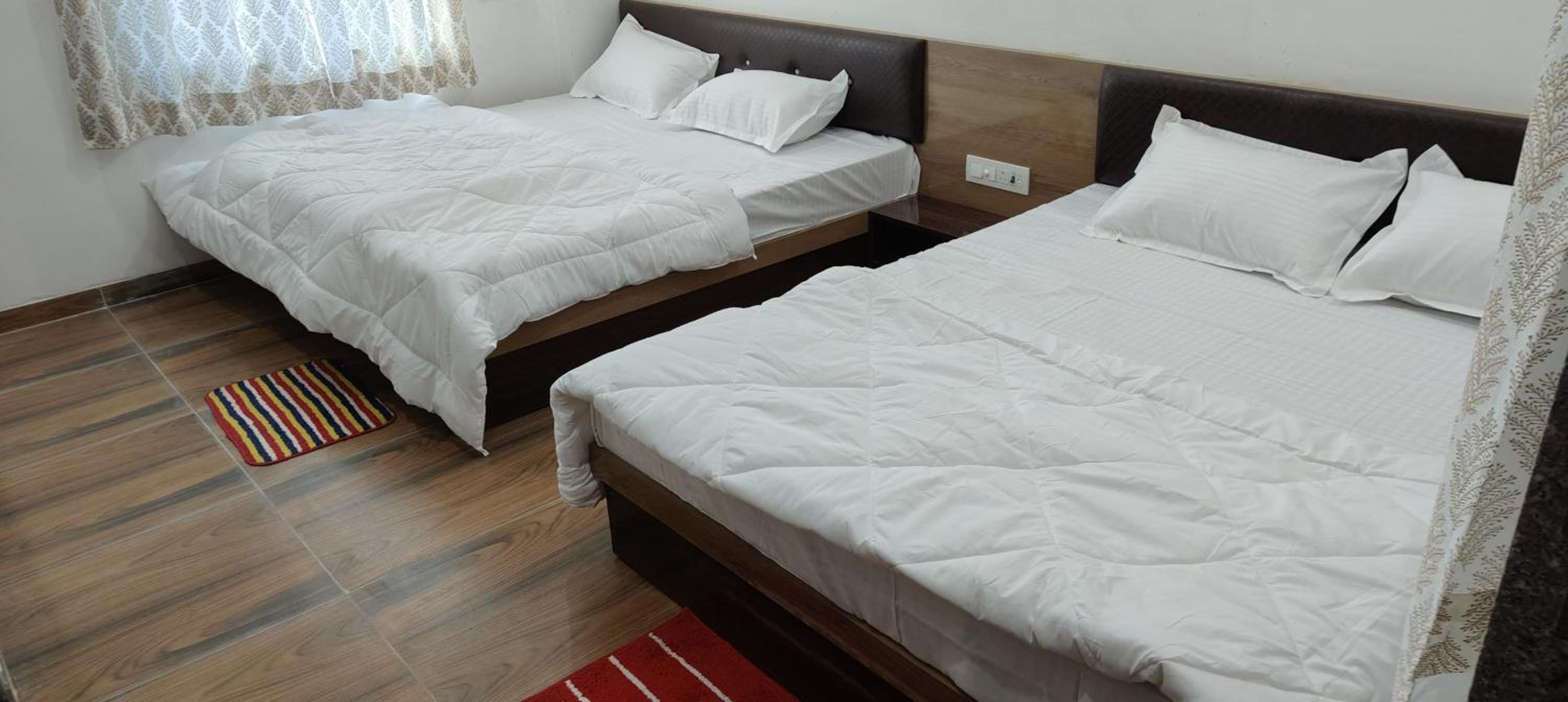 Economy Double Room photo 2