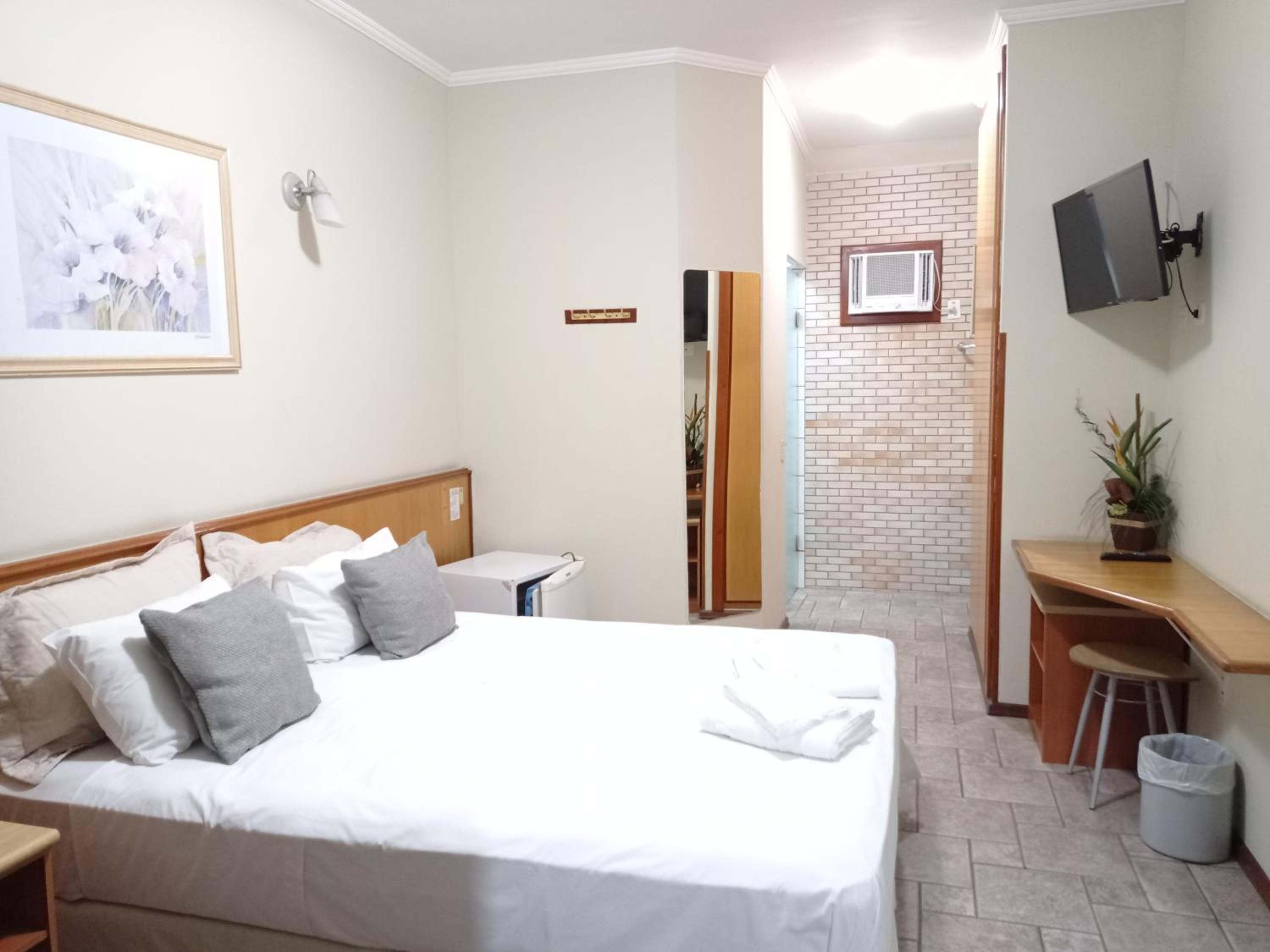 Standard Double Room photo 3