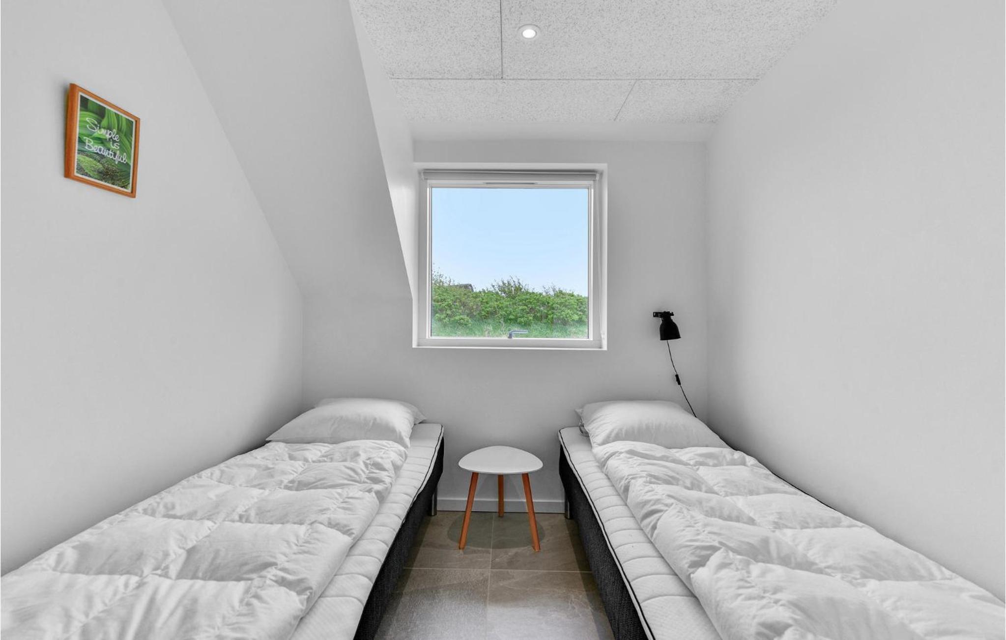 Eight-Bedroom Holiday Home photo 3
