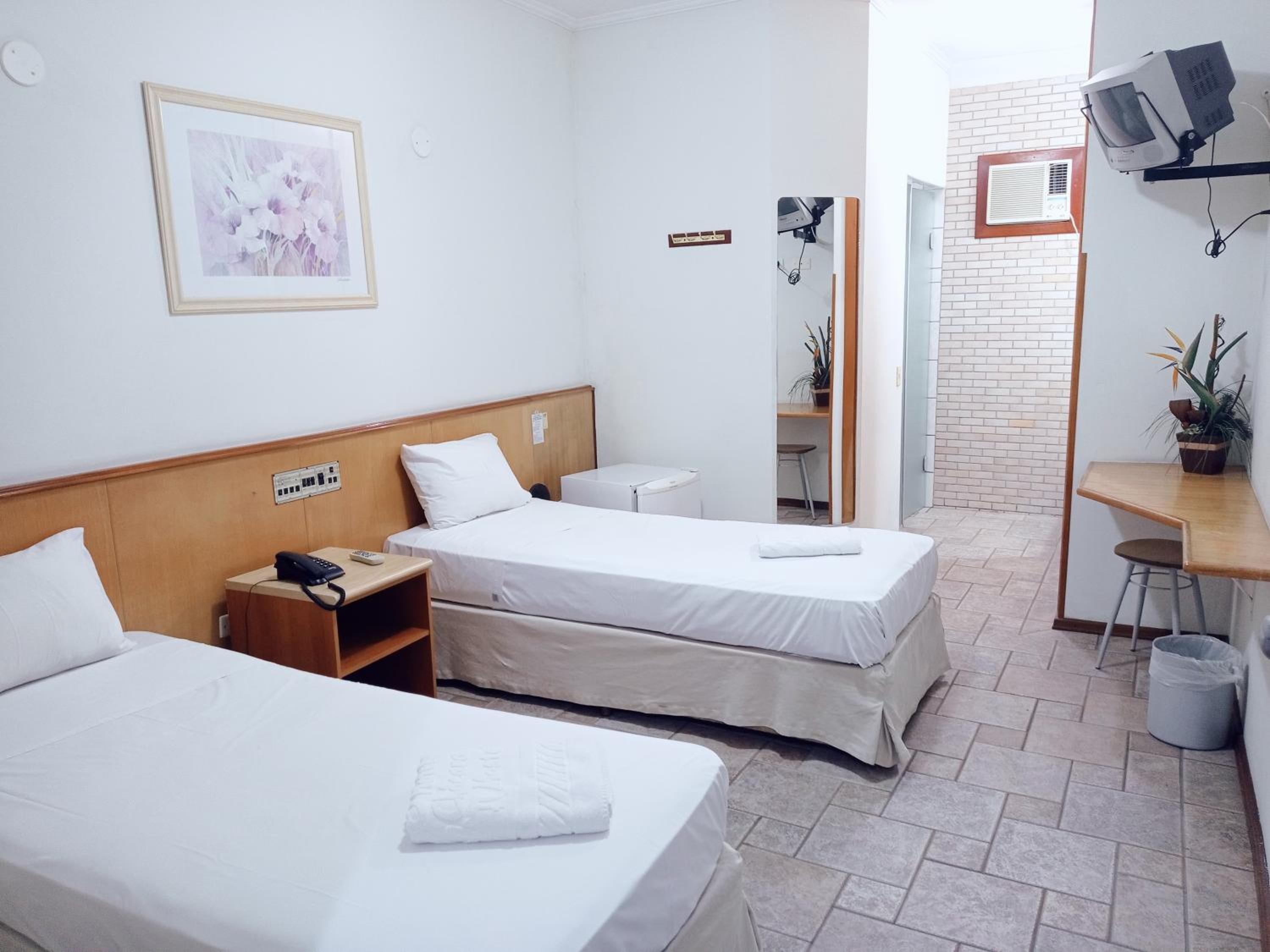 Standard Double or Twin Room photo 2