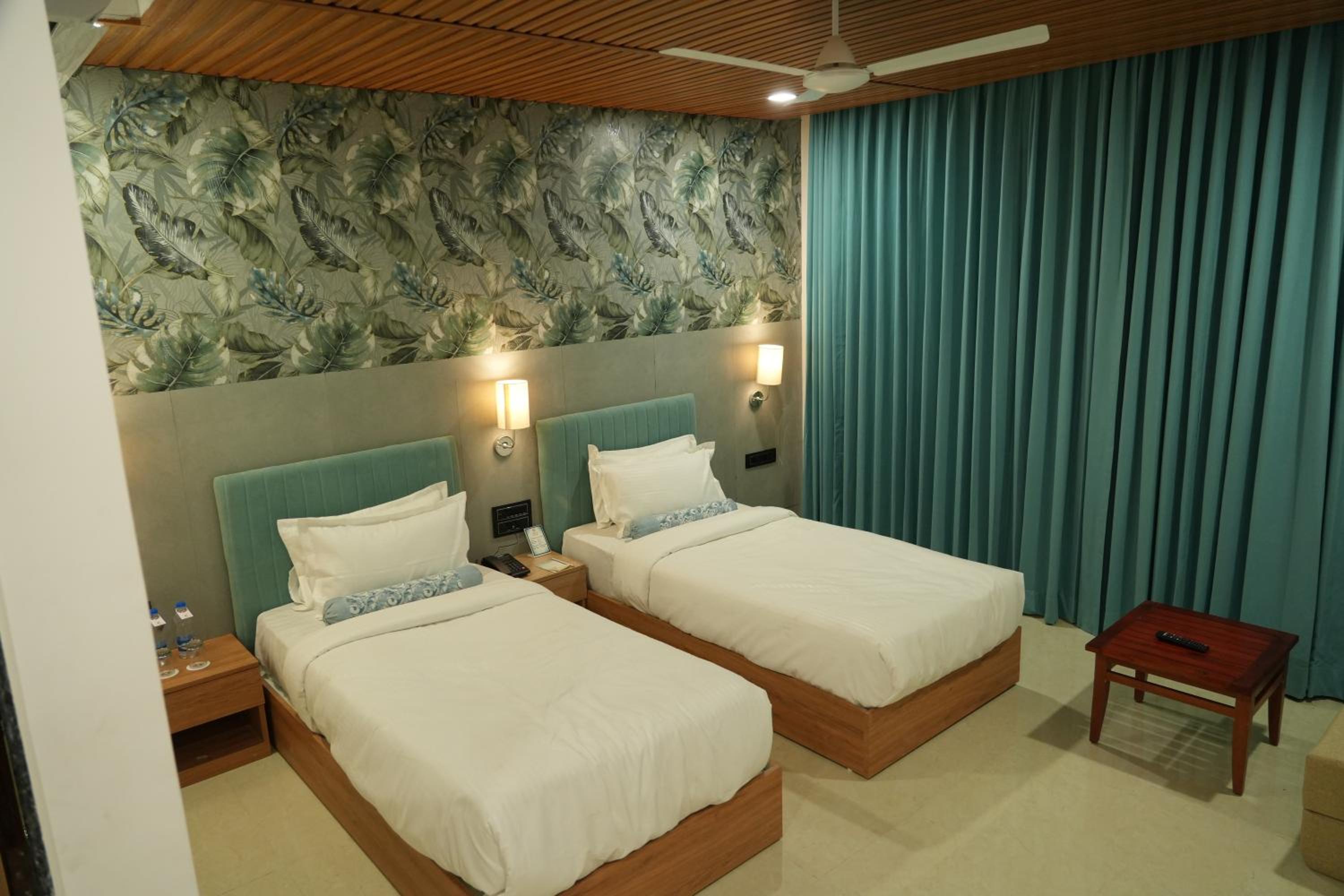 Deluxe Twin Room photo 1