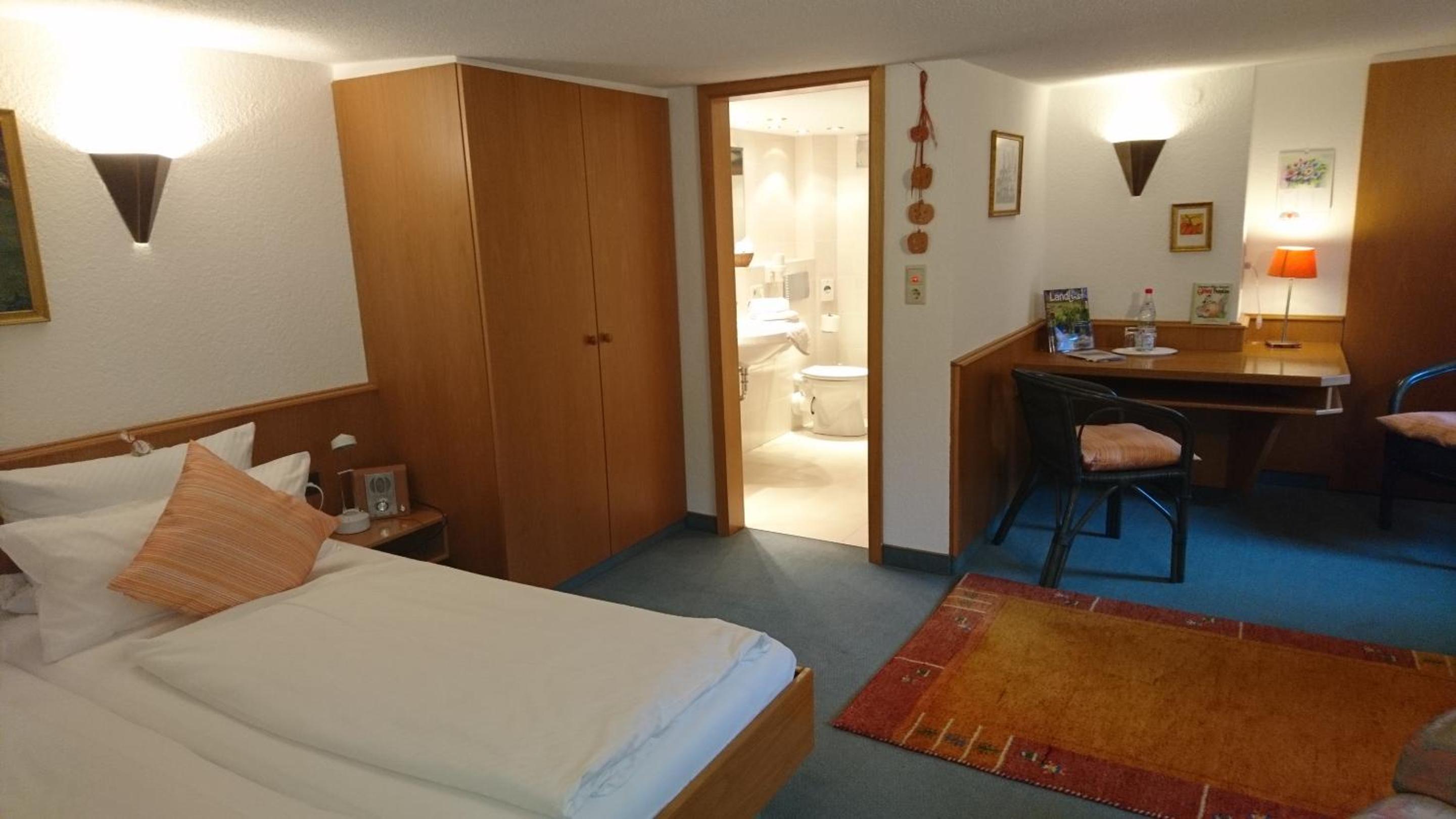 Standard Double Room photo 2