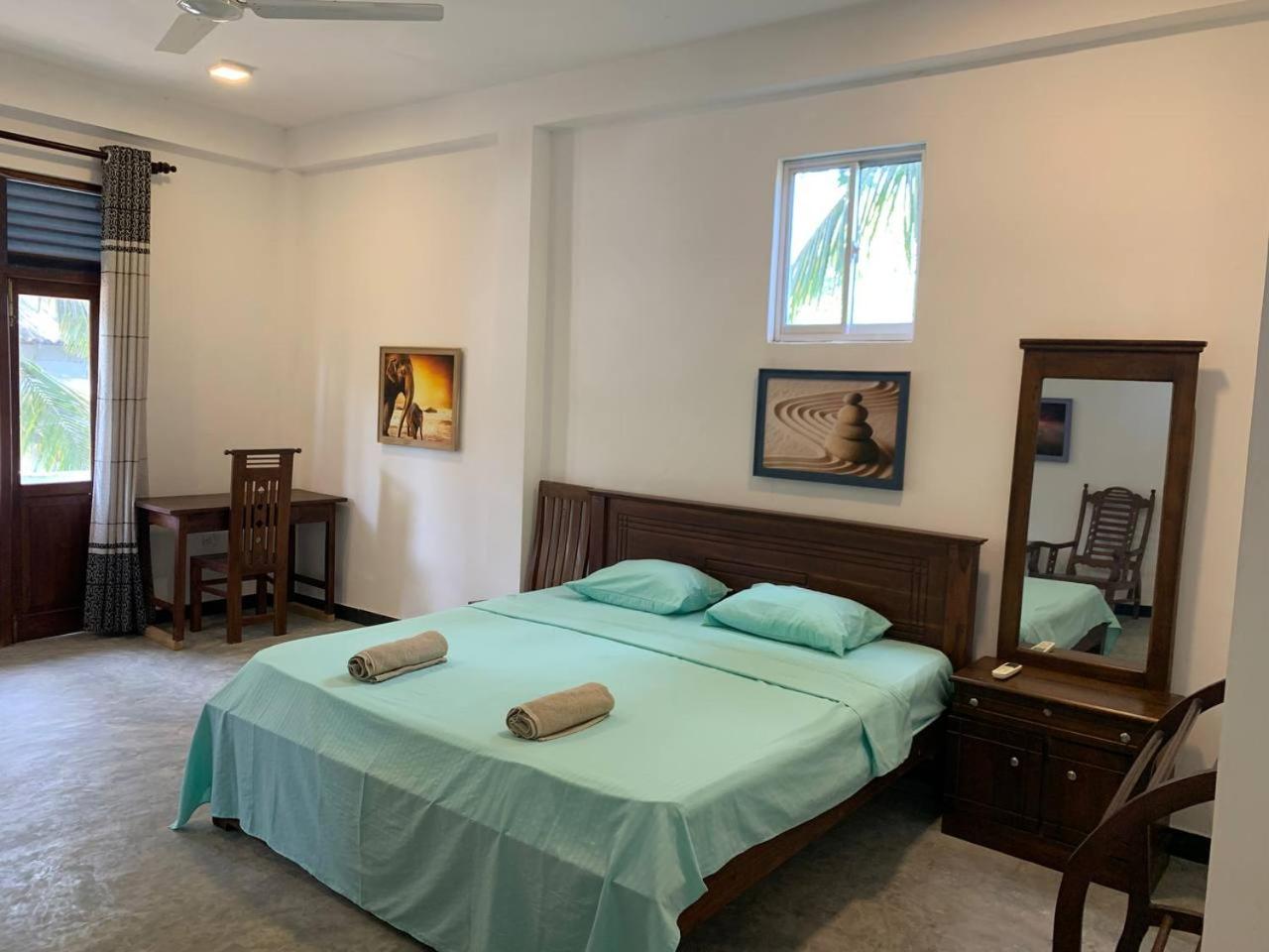 One-Bedroom Apartment with Balcony photo 2