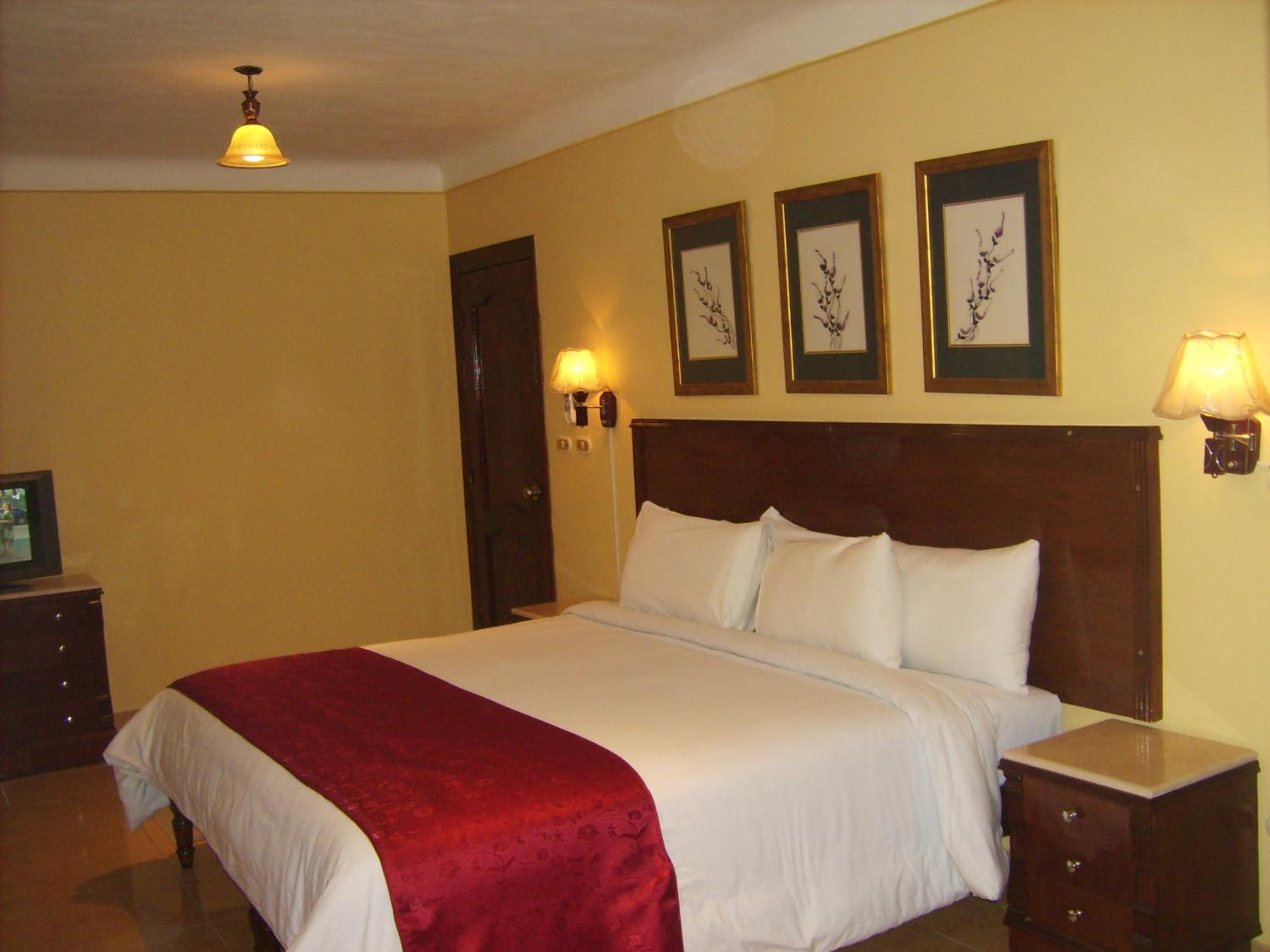 Standard Three-Bedroom Suite - Photo 1
