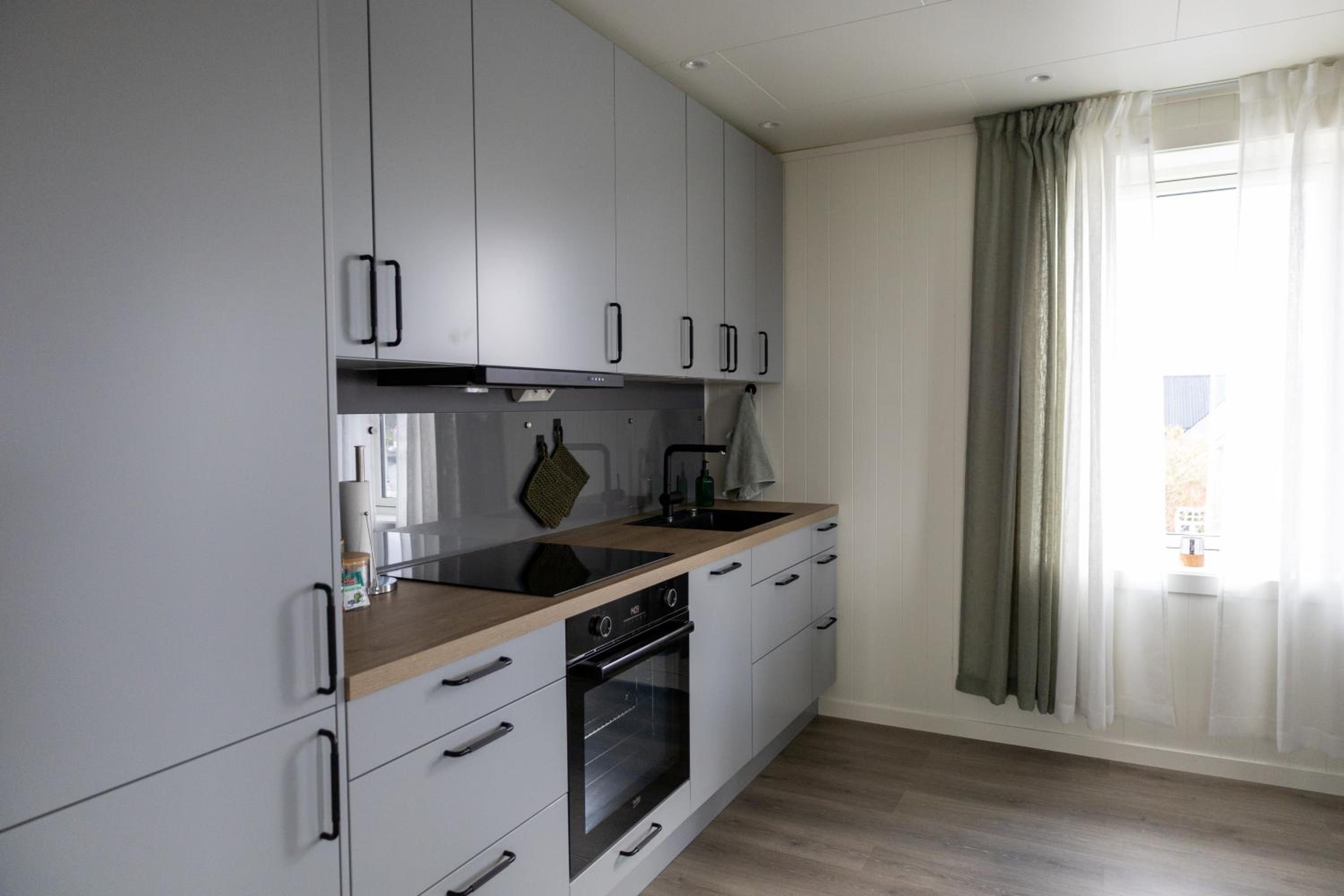 Two-Bedroom Apartment with Lake View photo 1