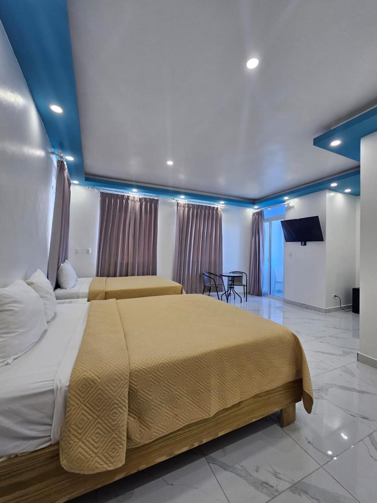 Twin Room with Balcony photo 3