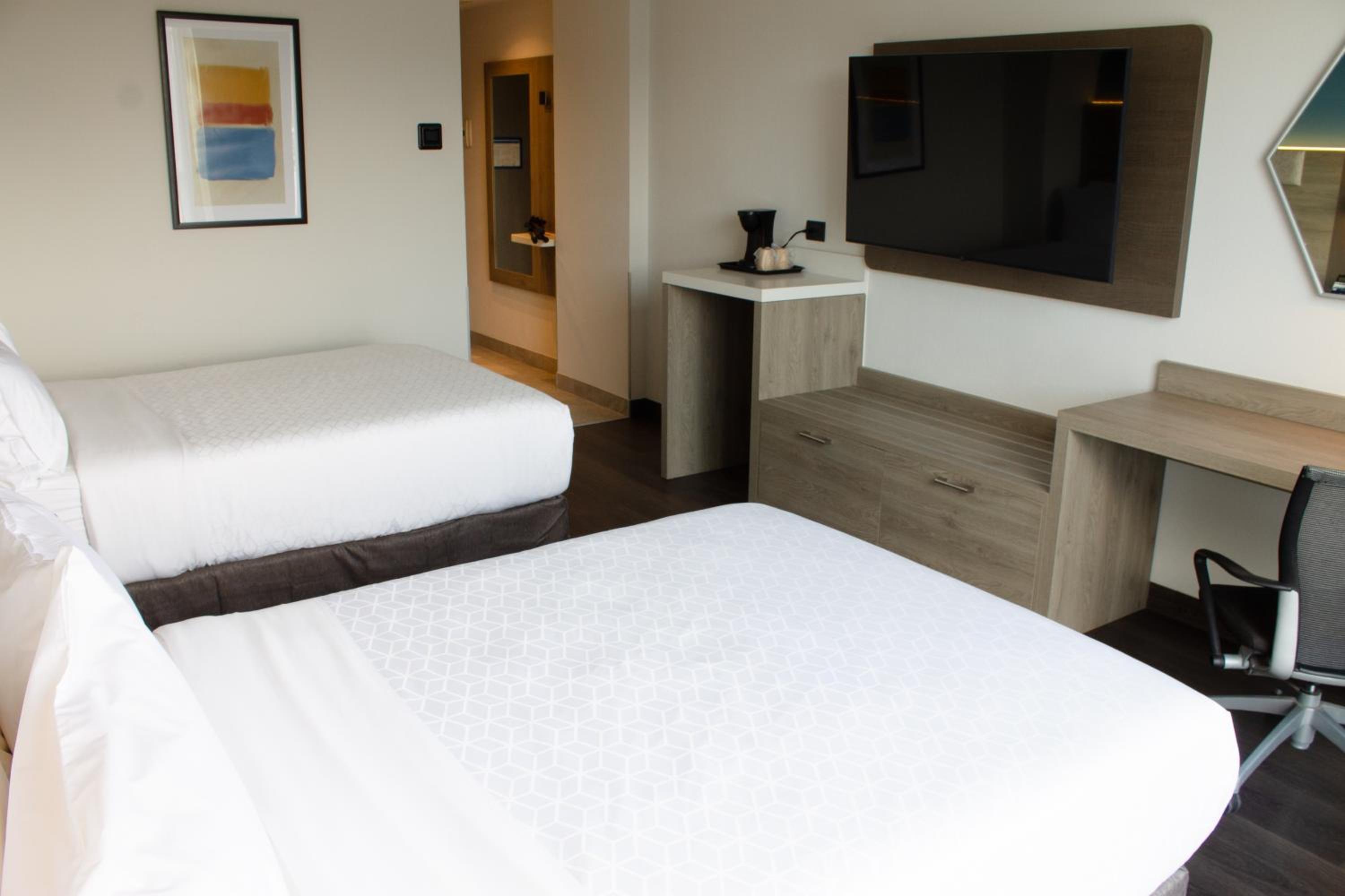 Standard Double Room with Two Double Beds - Photo 2