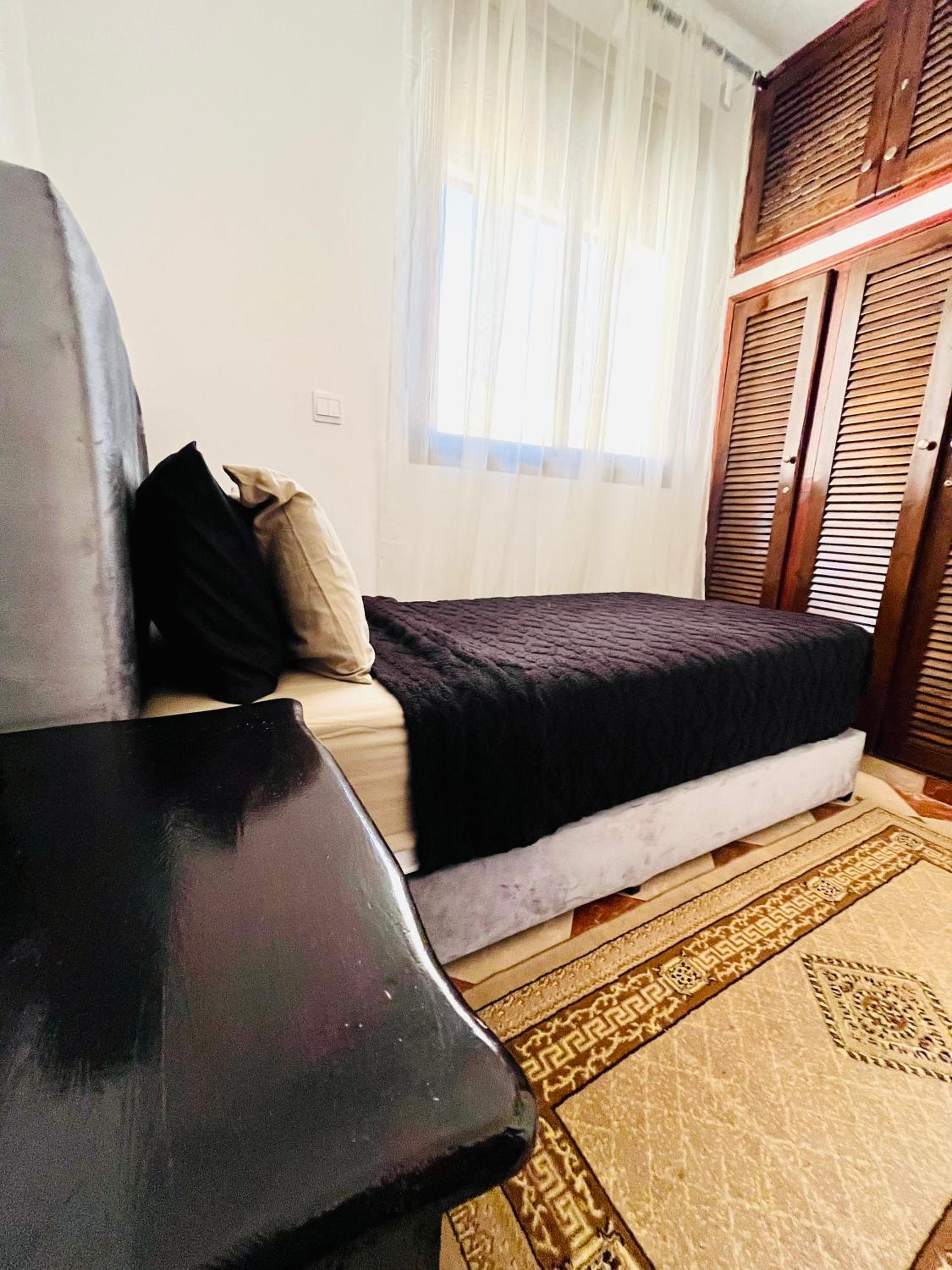 Two-Bedroom Apartment - Photo 7