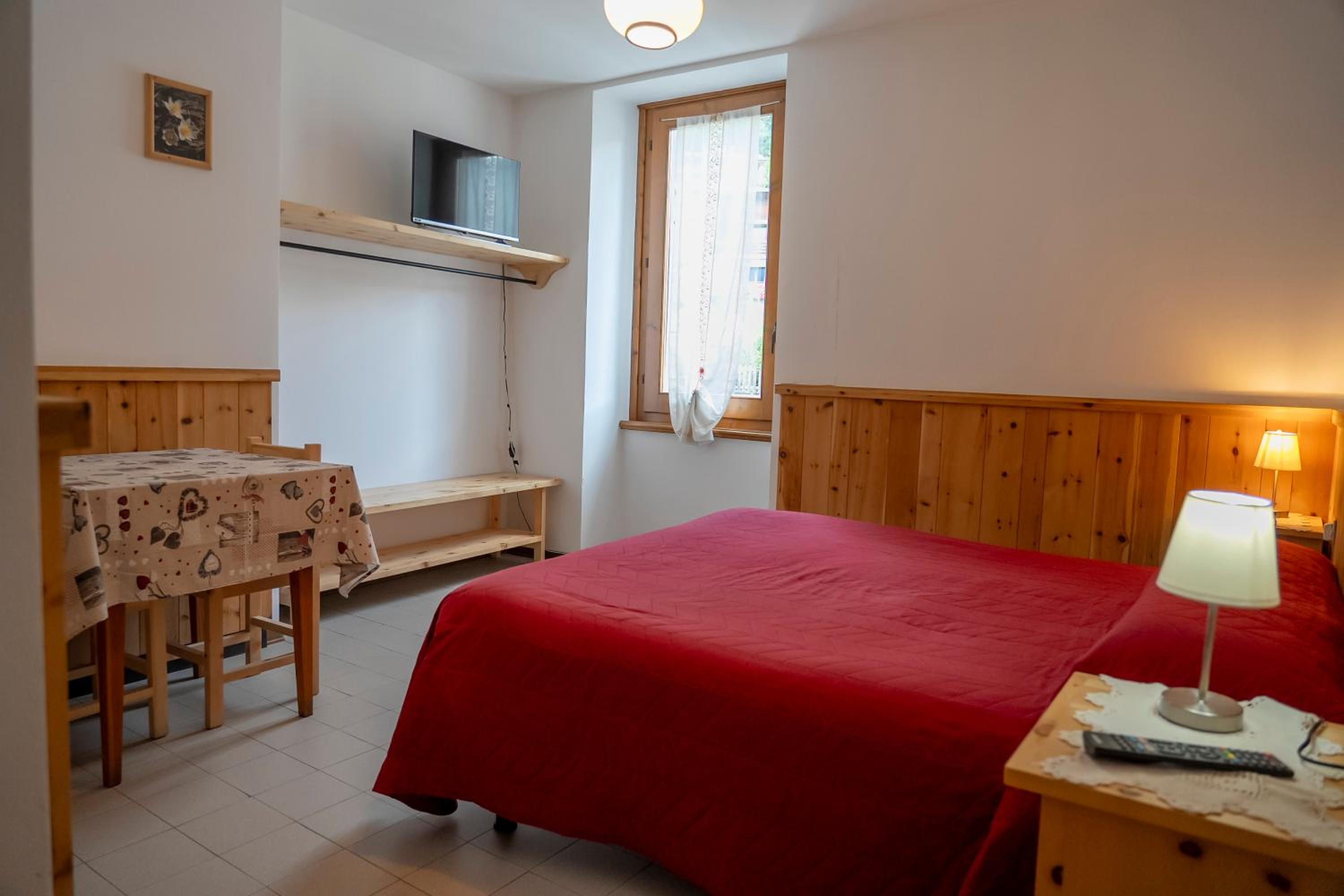 Double Room - Photo 17