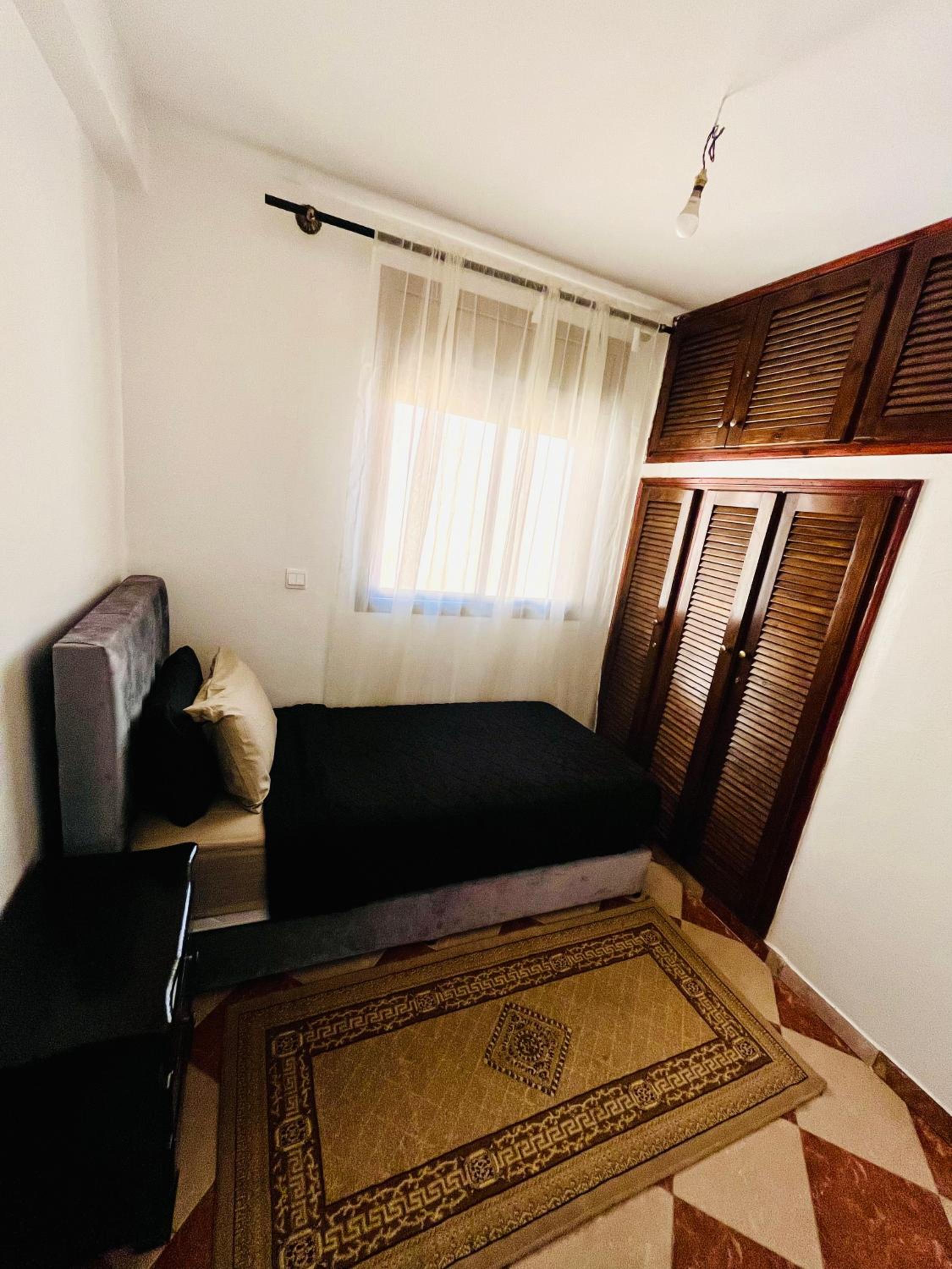 Two-Bedroom Apartment - Photo 4