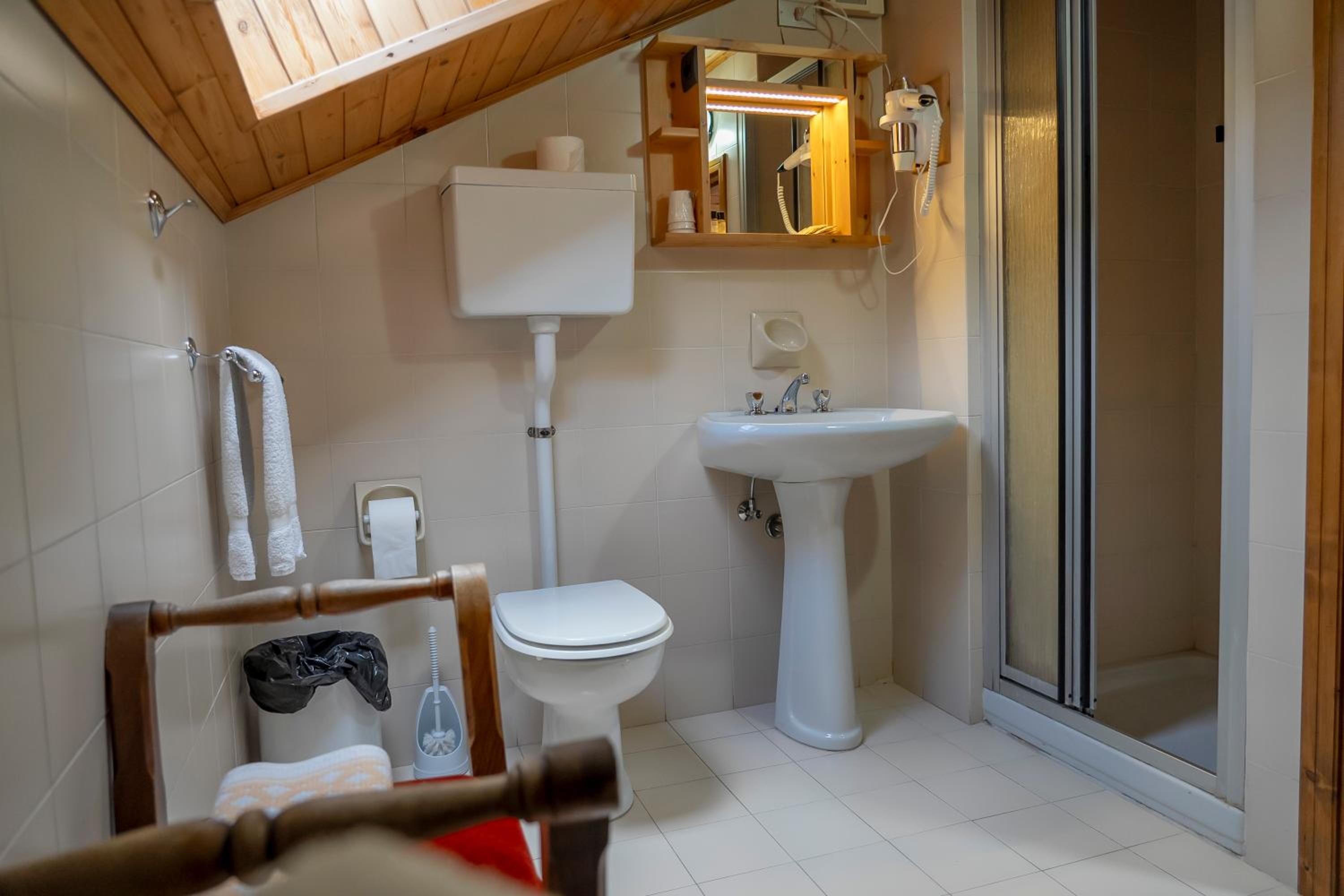 Single Room photo 3