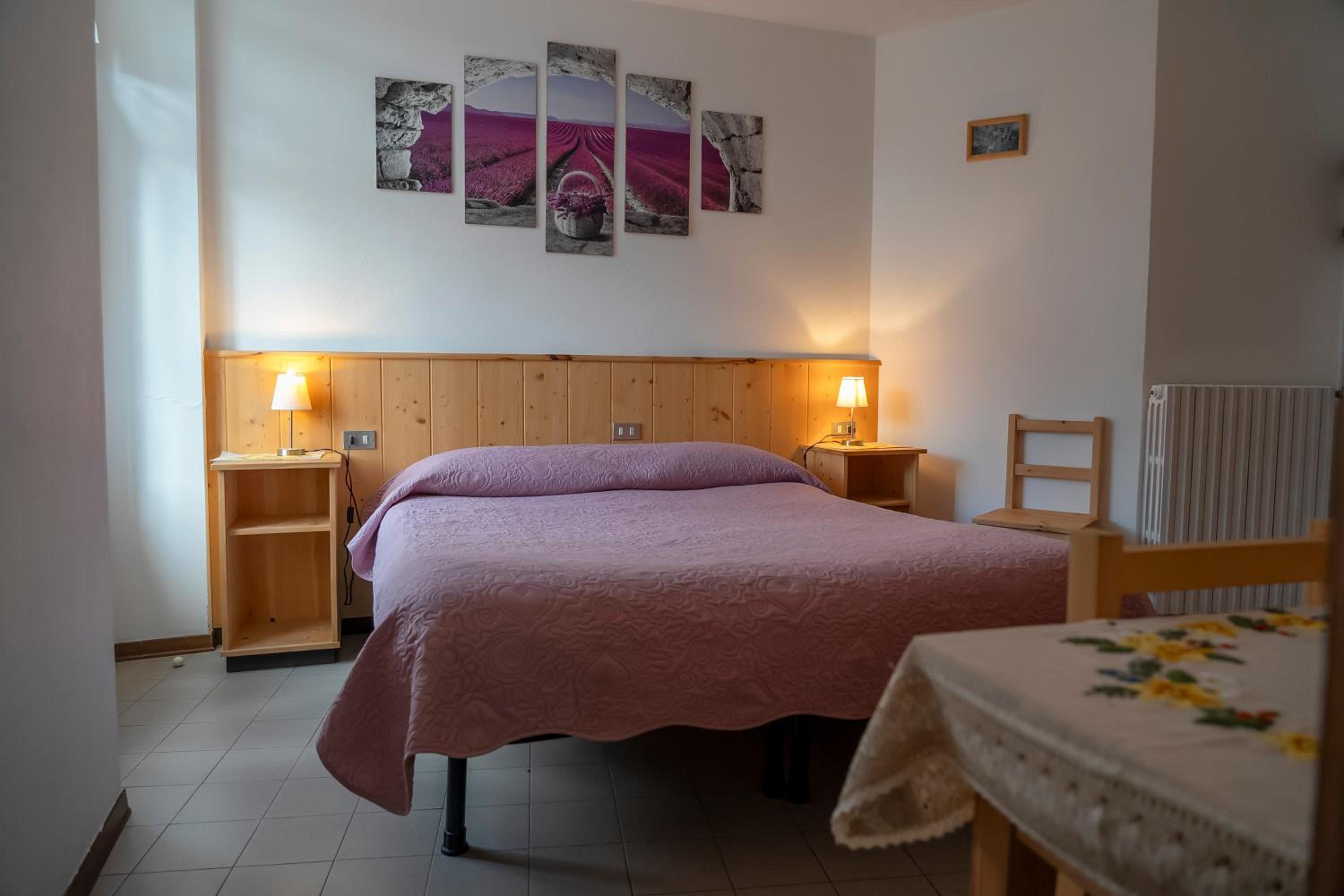 Double Room - Photo 7