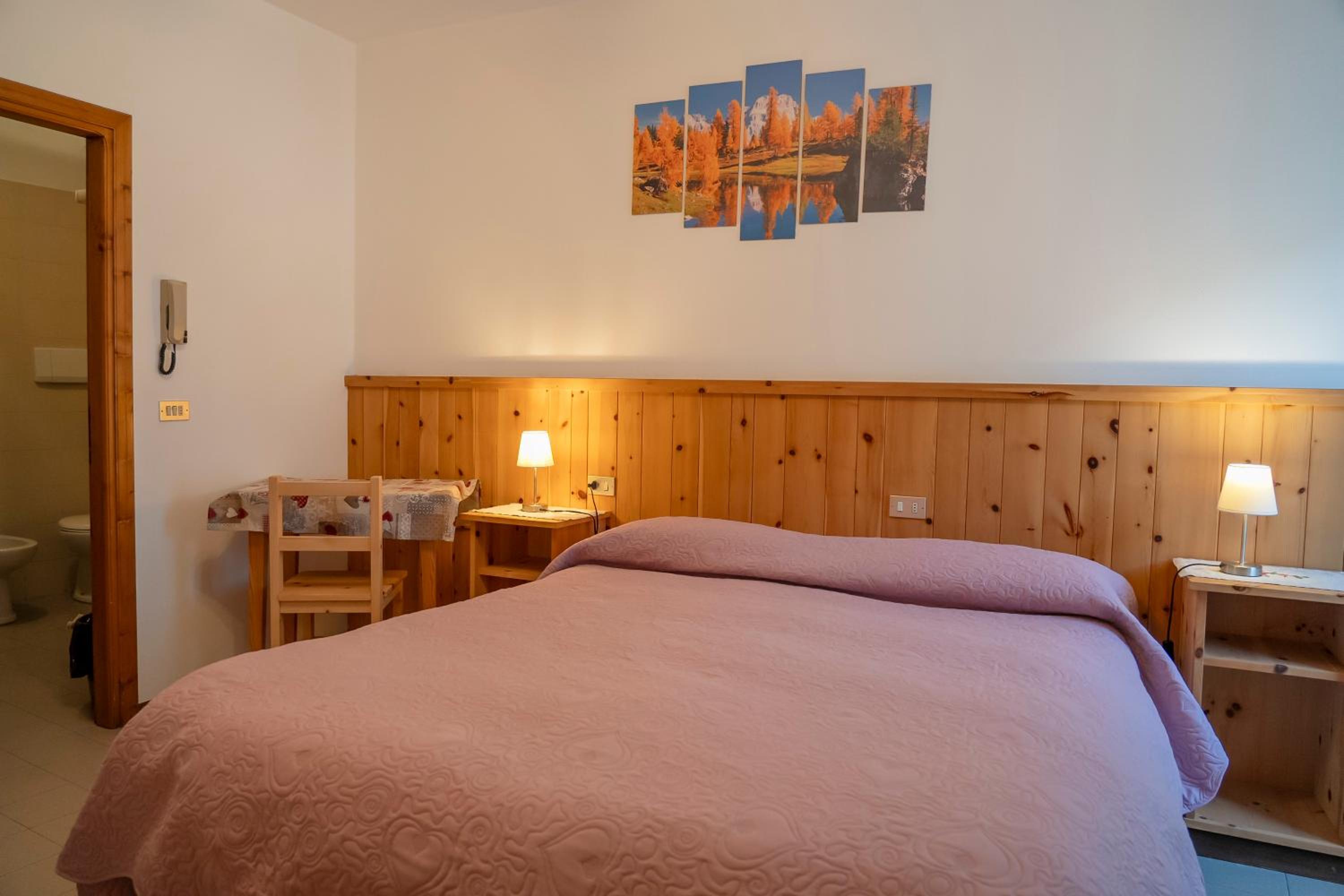 Double Room - Photo 6