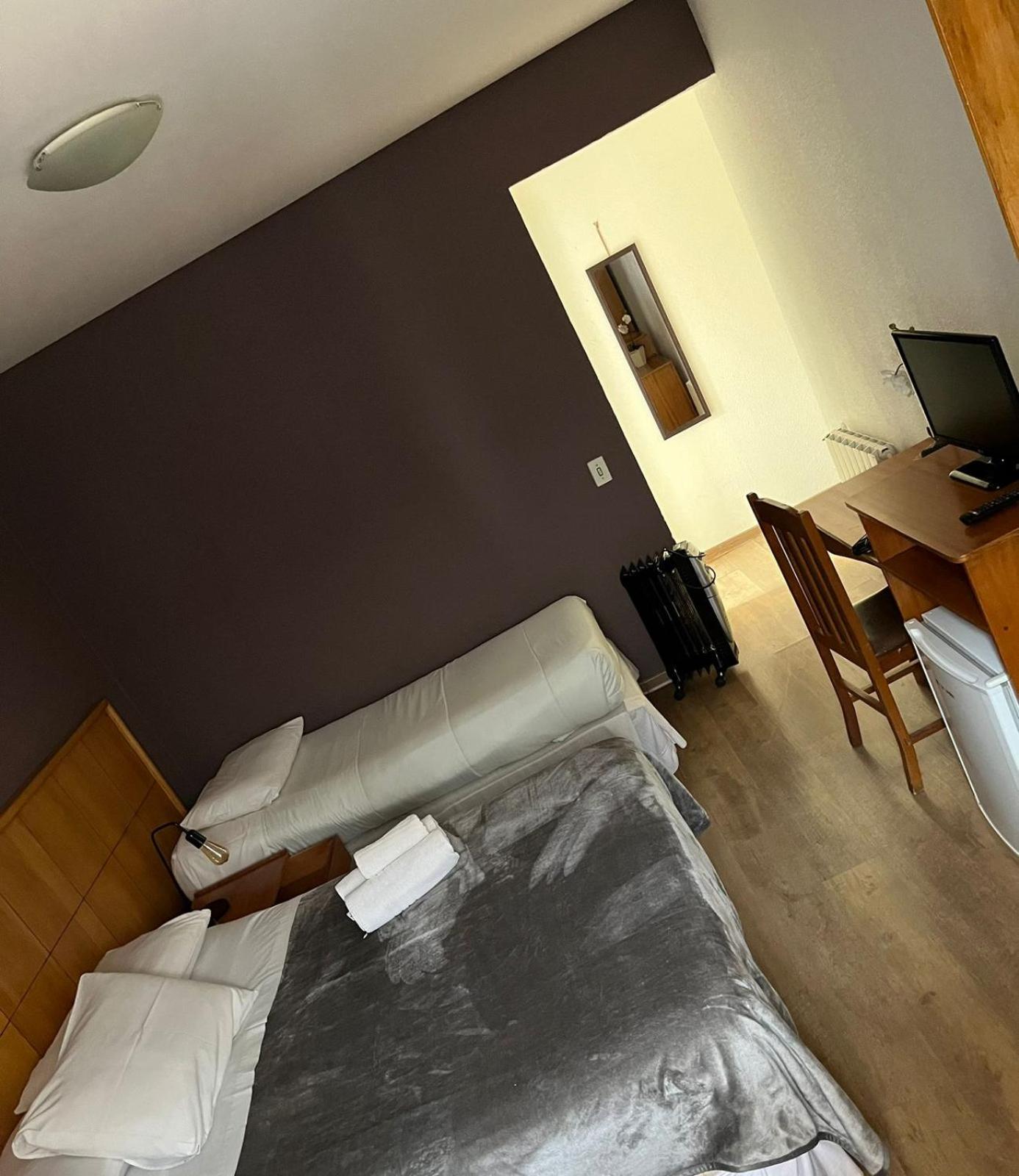 Economy Quadruple Room photo 3
