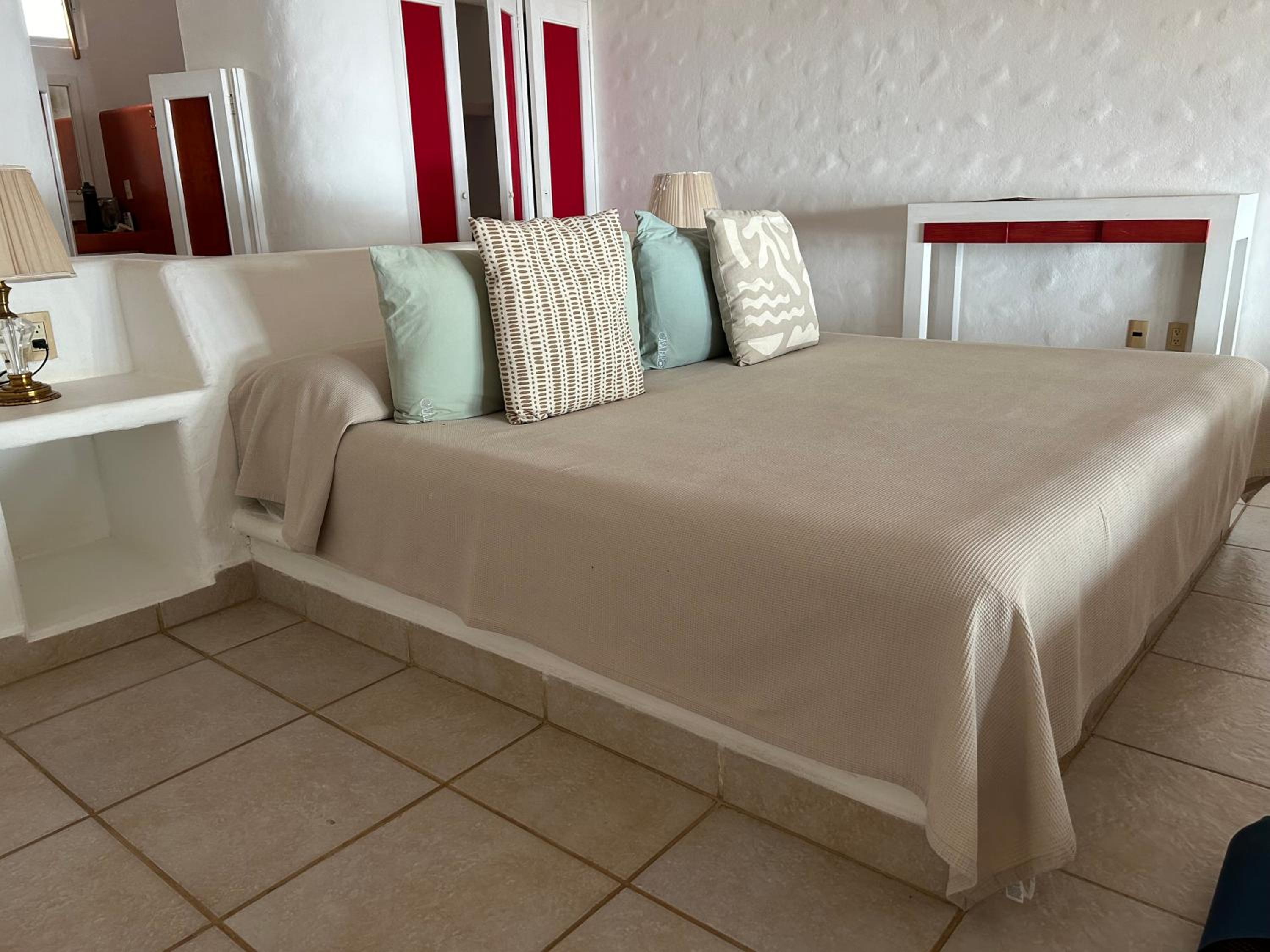 Deluxe Double Room With Balcony And Sea View photo 3