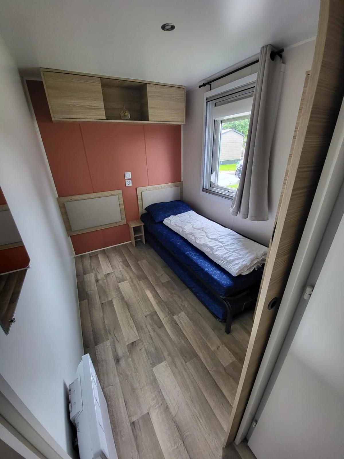 Three-Bedroom Apartment photo 1