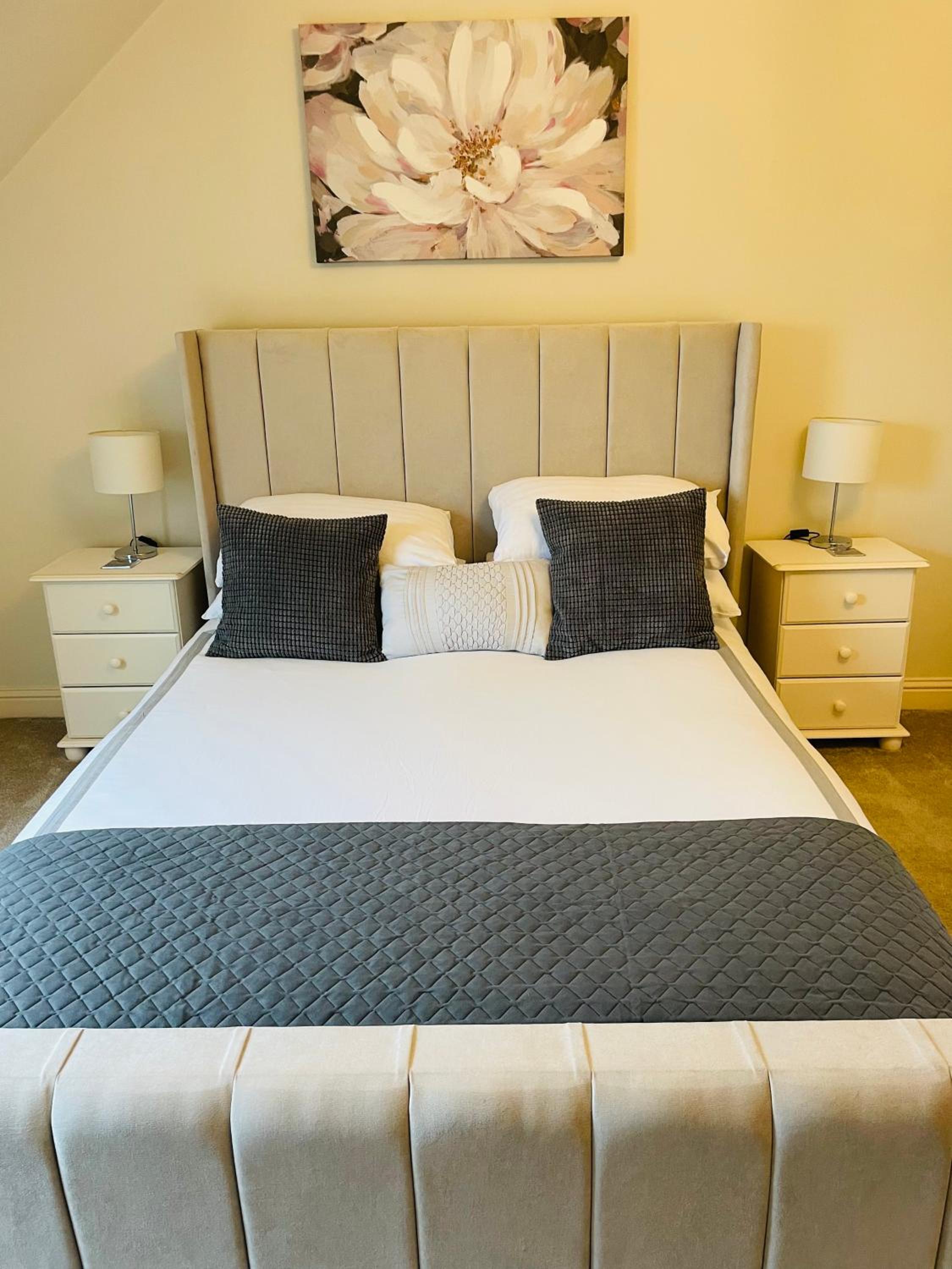 Deluxe King Room
