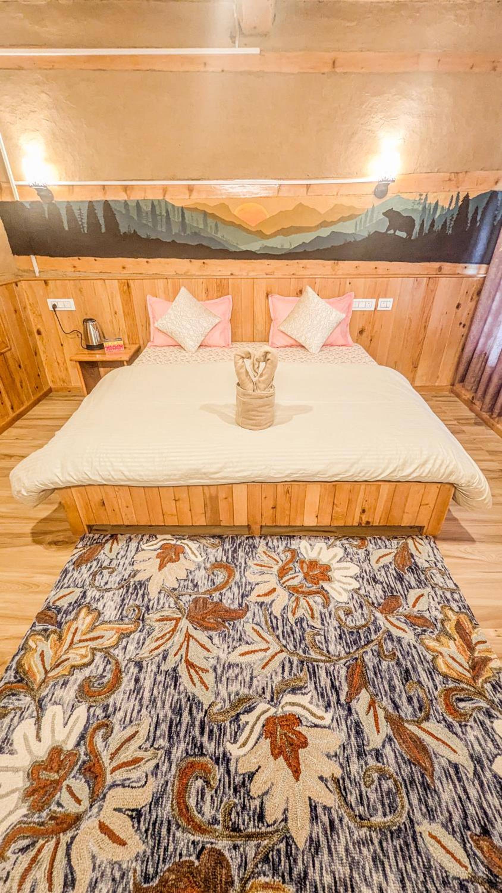 Deluxe Double Room with Balcony photo 1