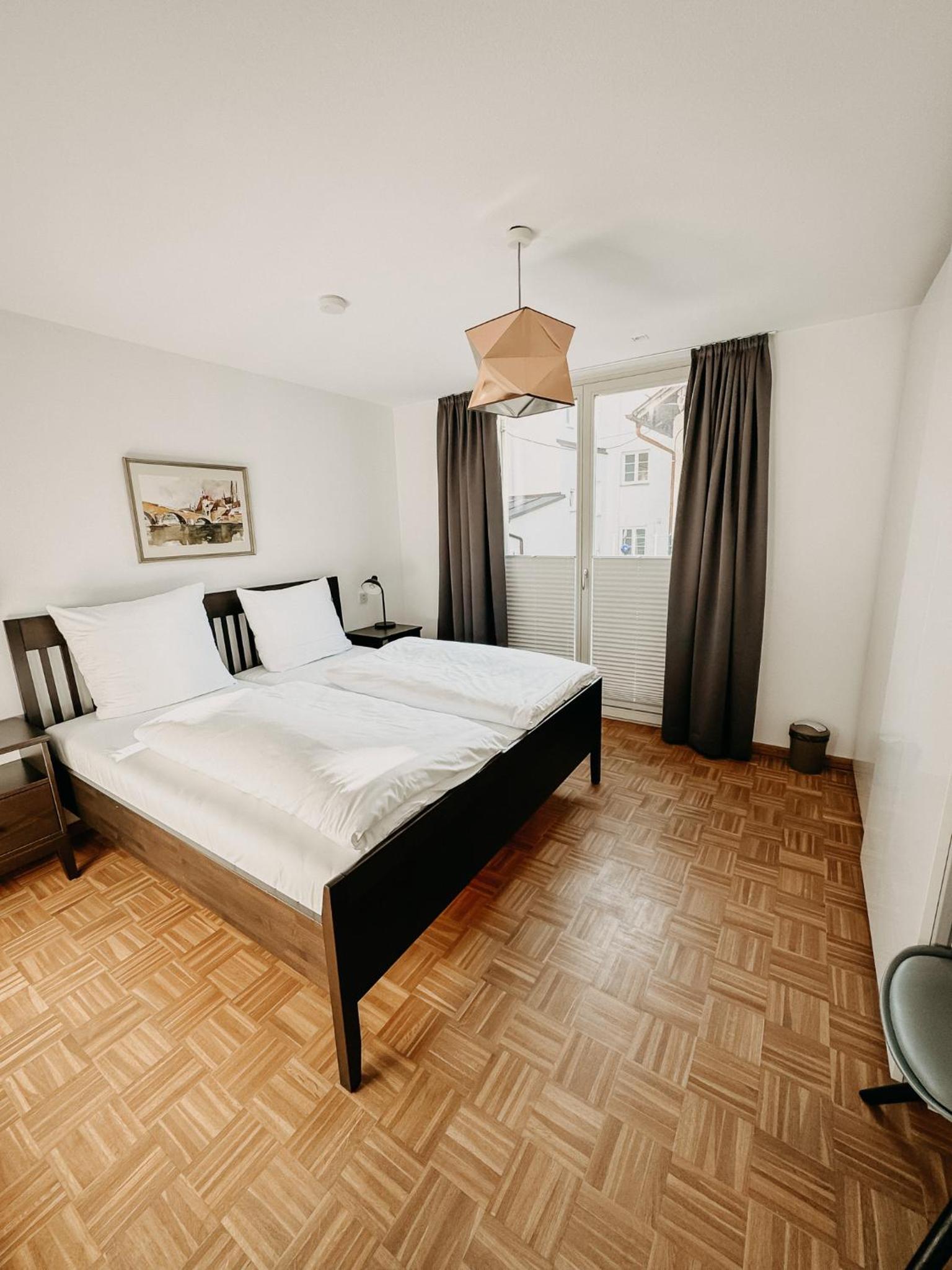One-Bedroom Deluxe Apartment