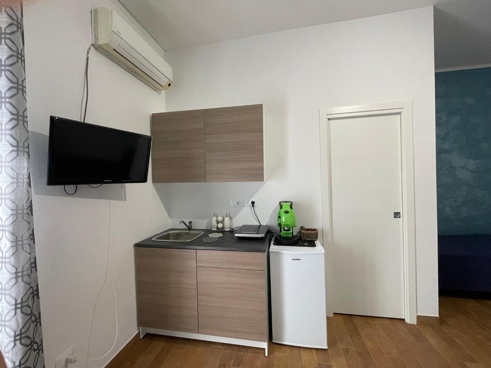 Triple Room with Private Bathroom photo 2