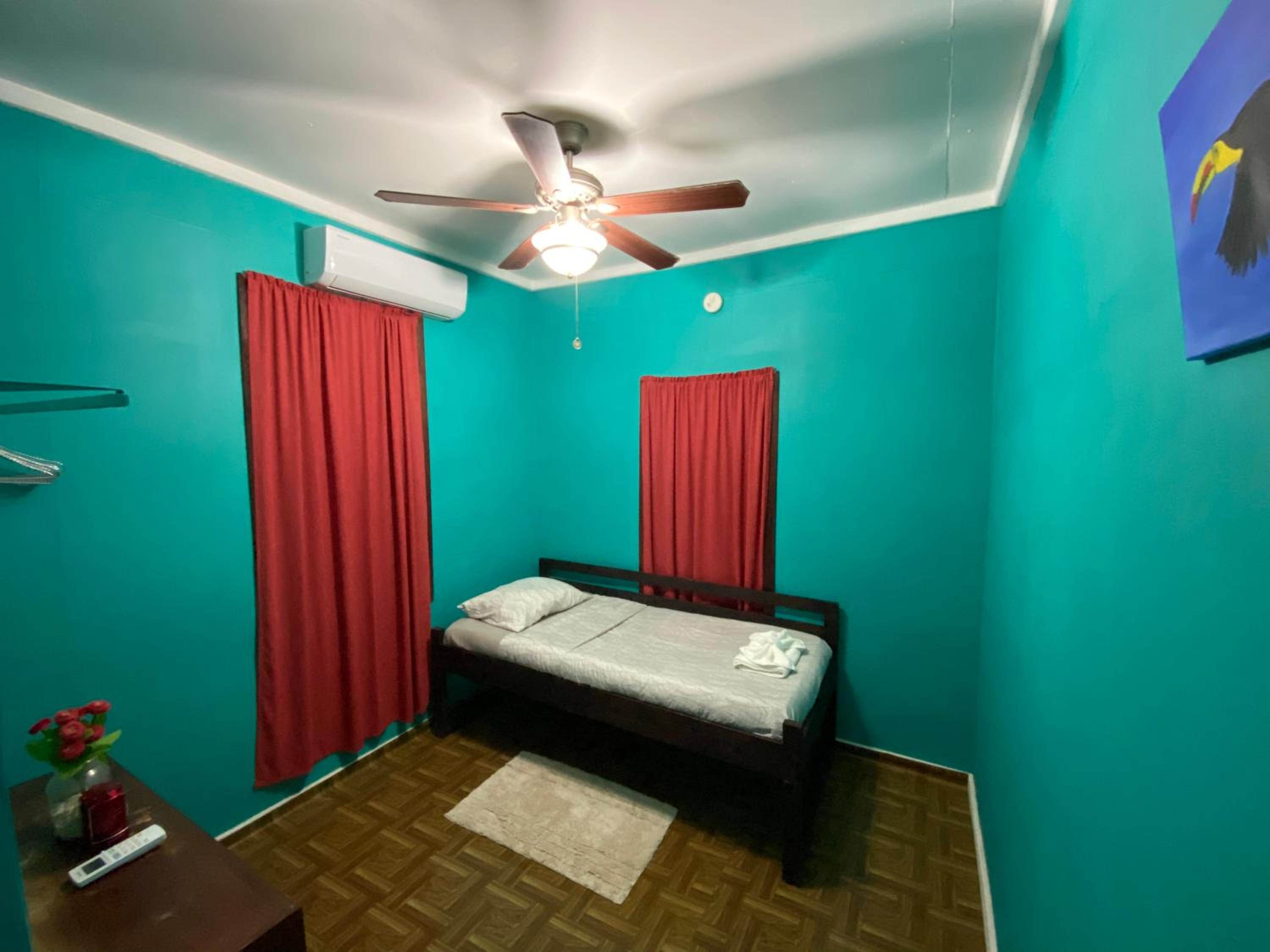 Two-Bedroom Apartment With Balcony And Sea View photo 3