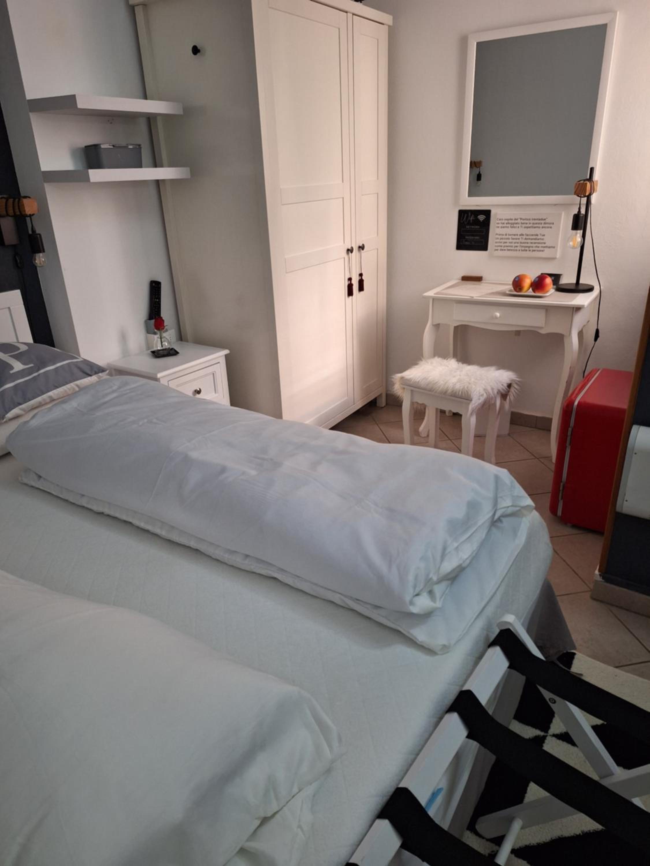 Double Room - Photo 28