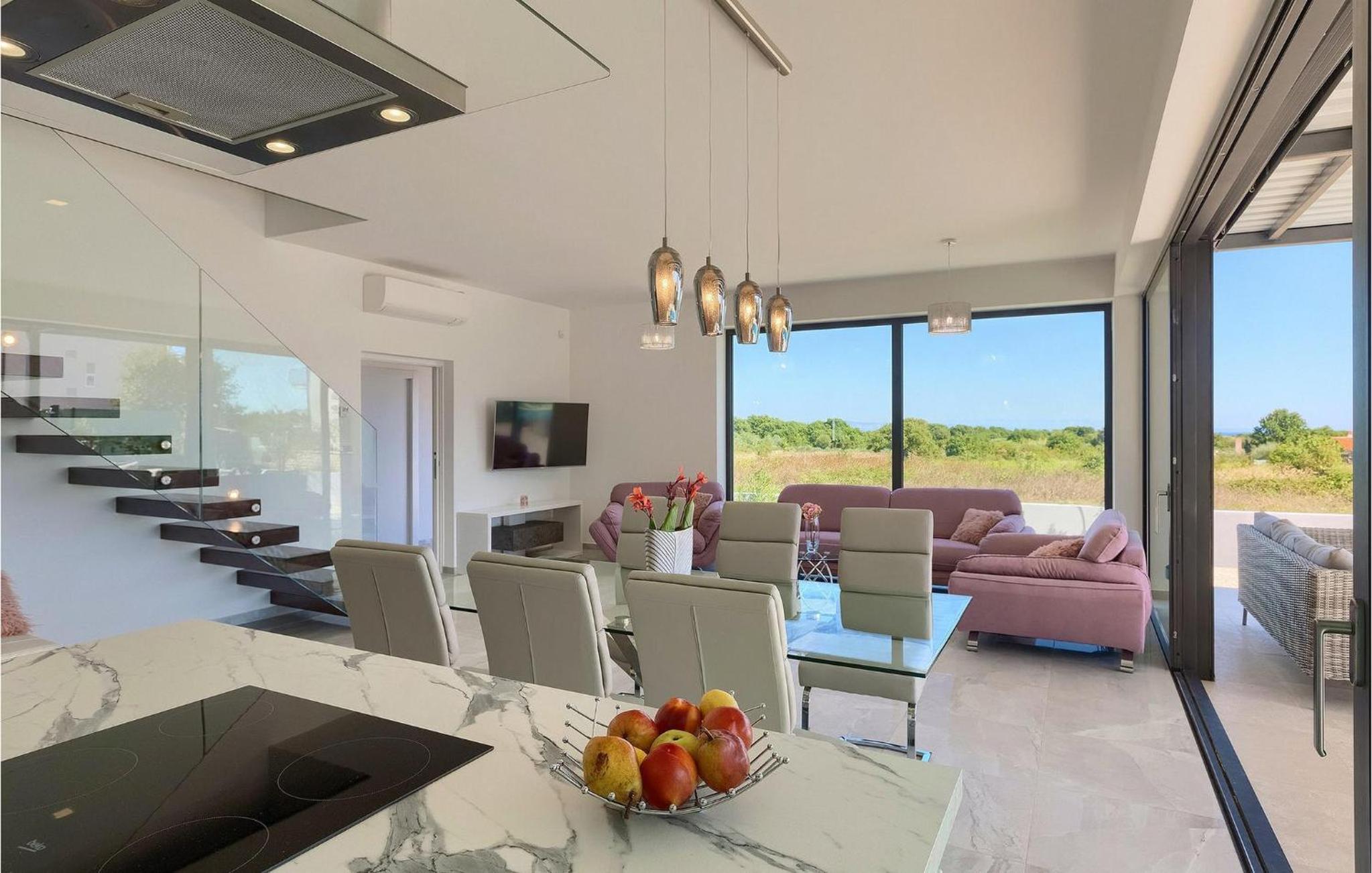 Three-Bedroom Vacation Home 