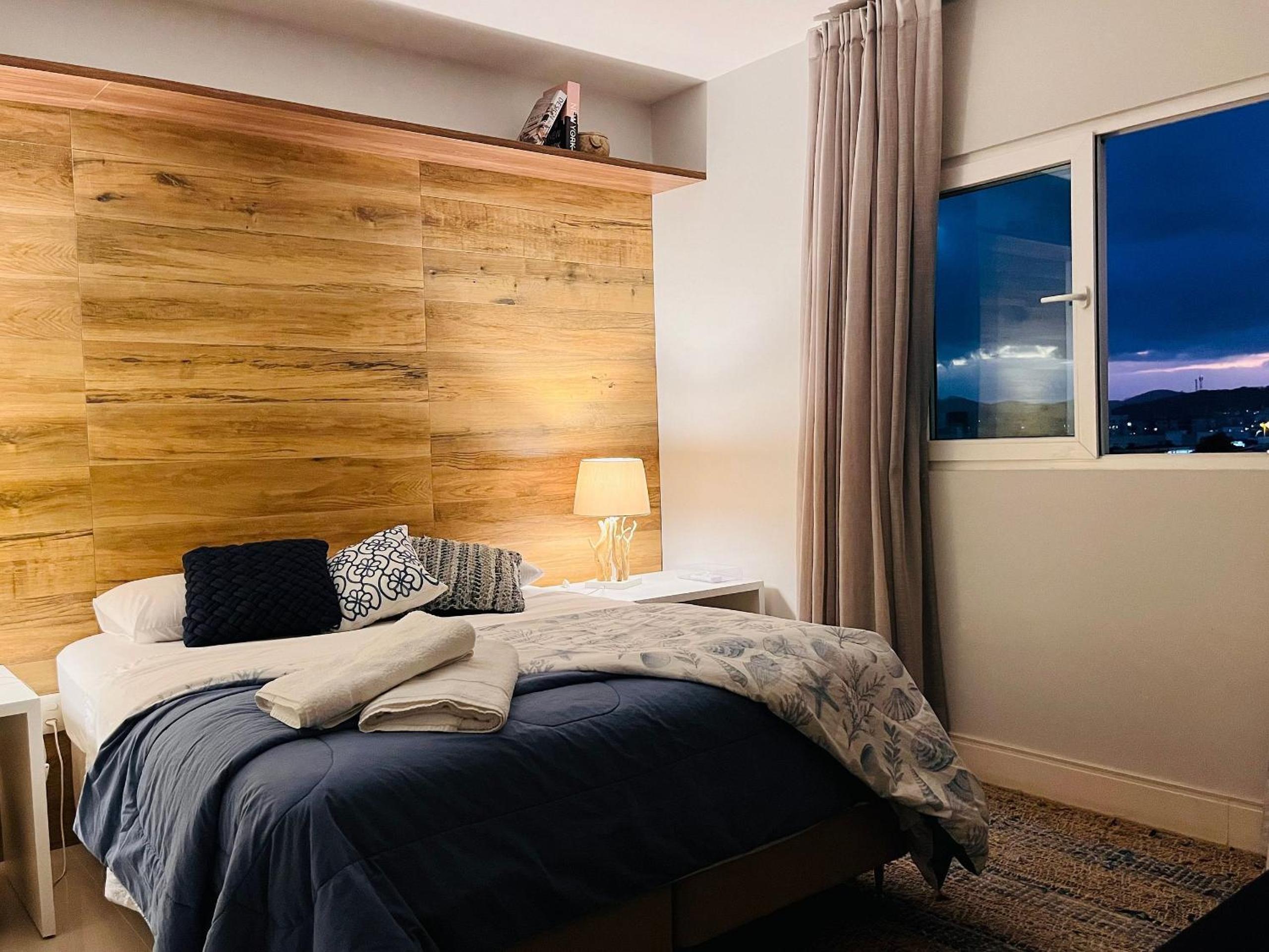 Three-Bedroom Apartment with Balcony photo 1