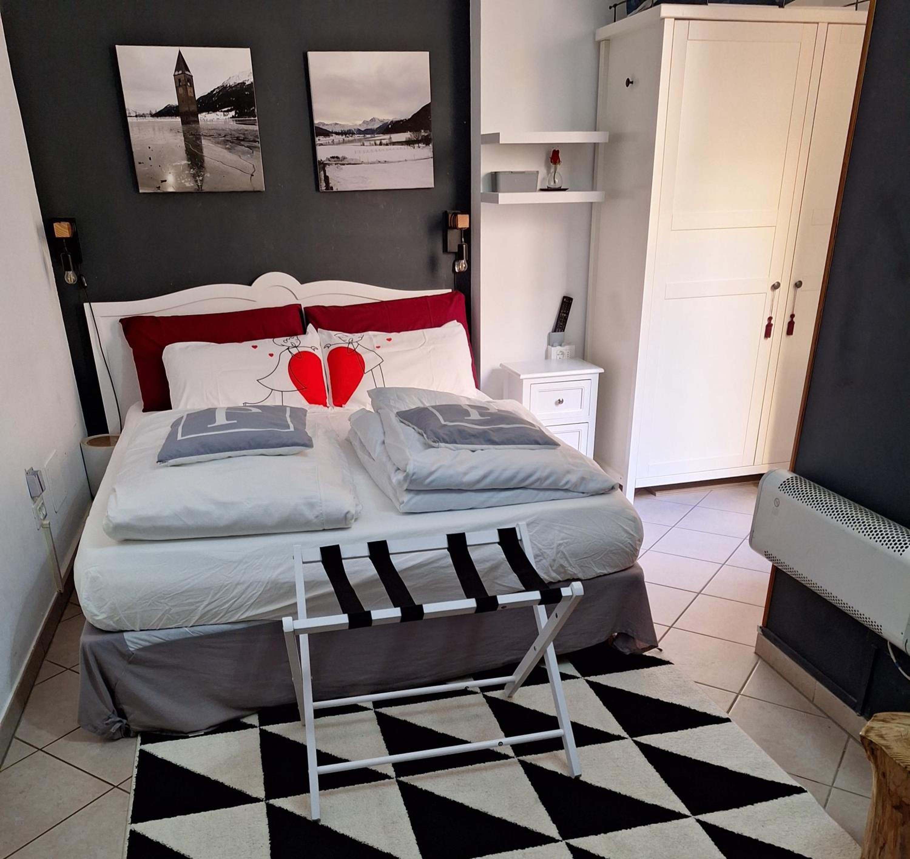 Double Room - Photo 1
