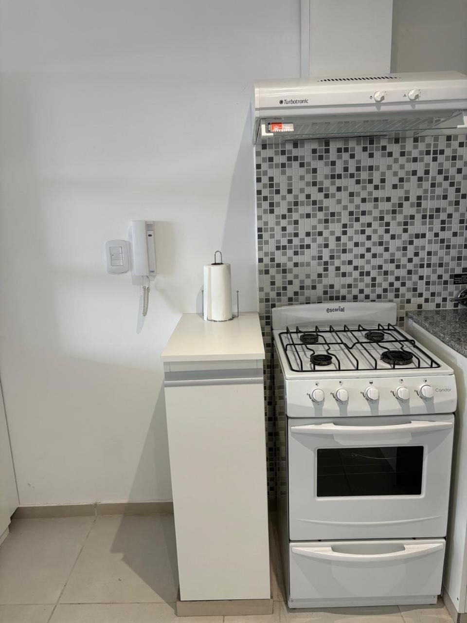 One-Bedroom Apartment photo 3