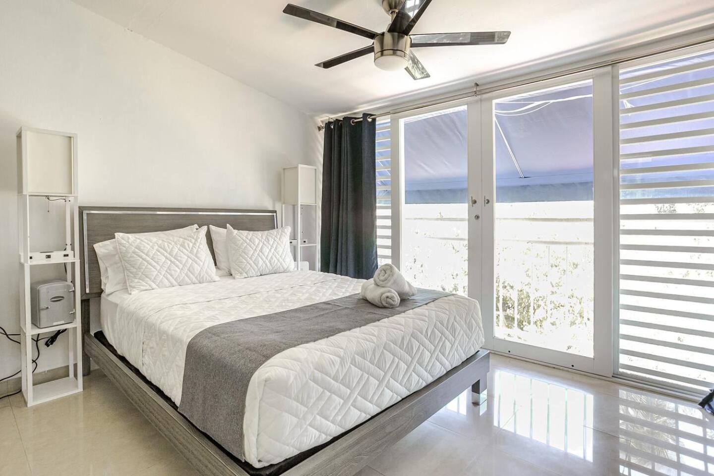 Three-Bedroom Villa photo 3