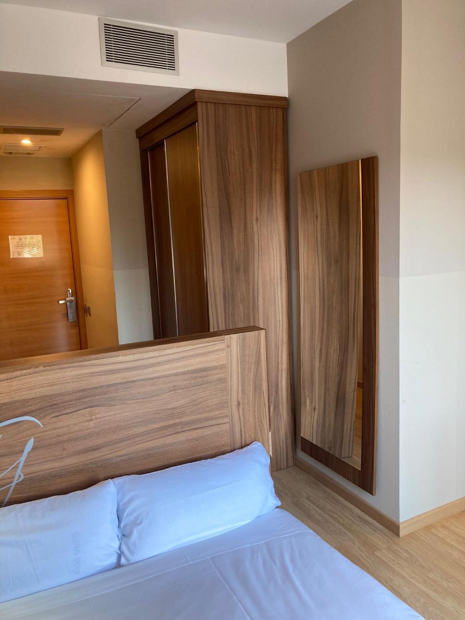 Budget Single Room