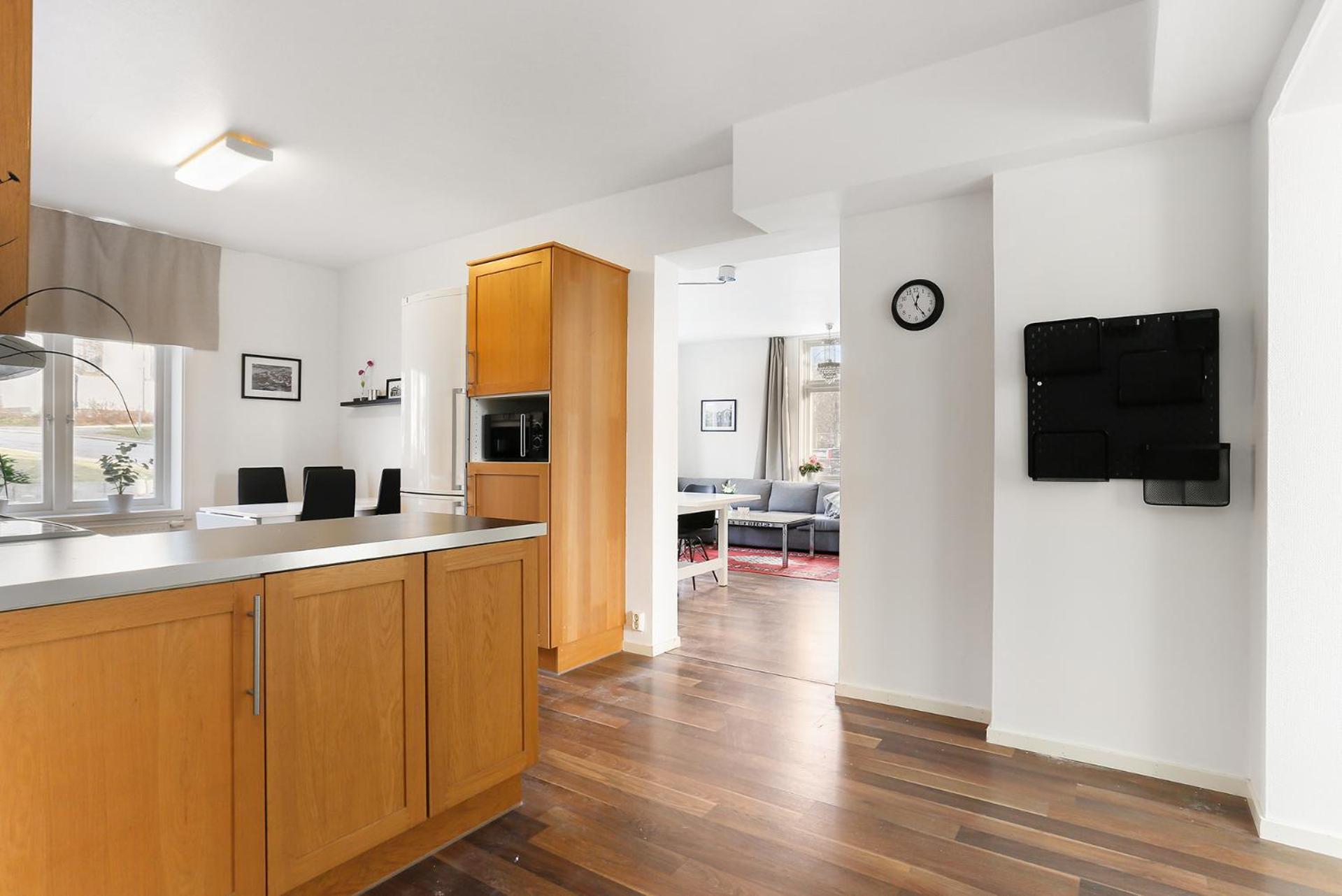 Five-Bedroom Deluxe Apartment photo 3