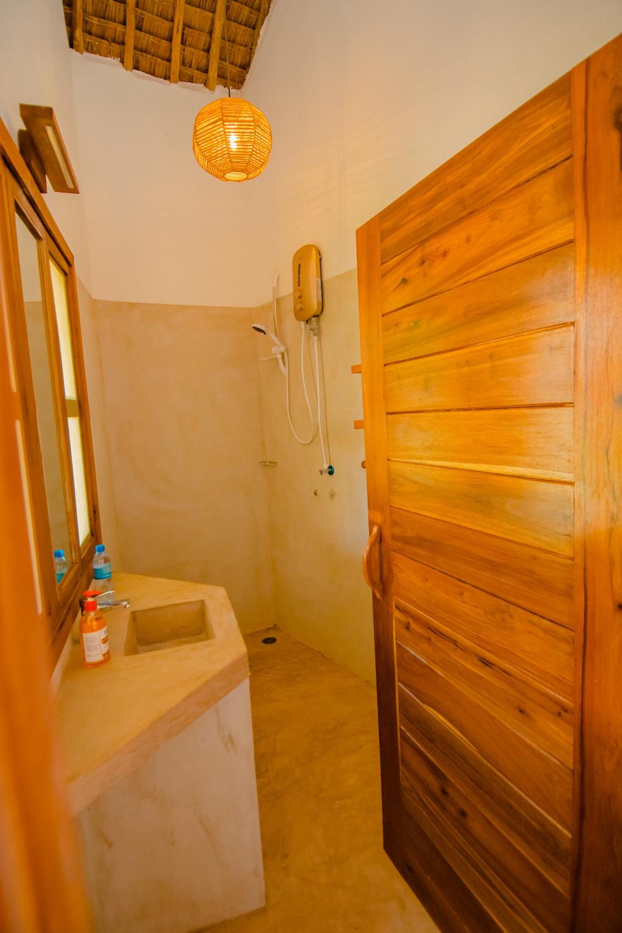 Family Room With Private Bathroom photo 3