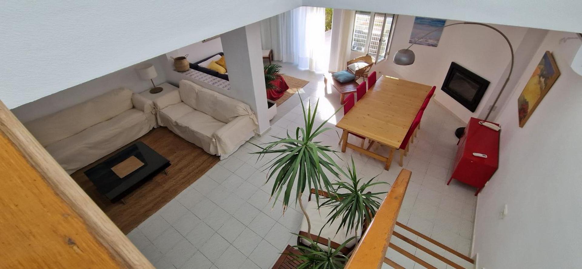 Casa de cuatro habitaciones