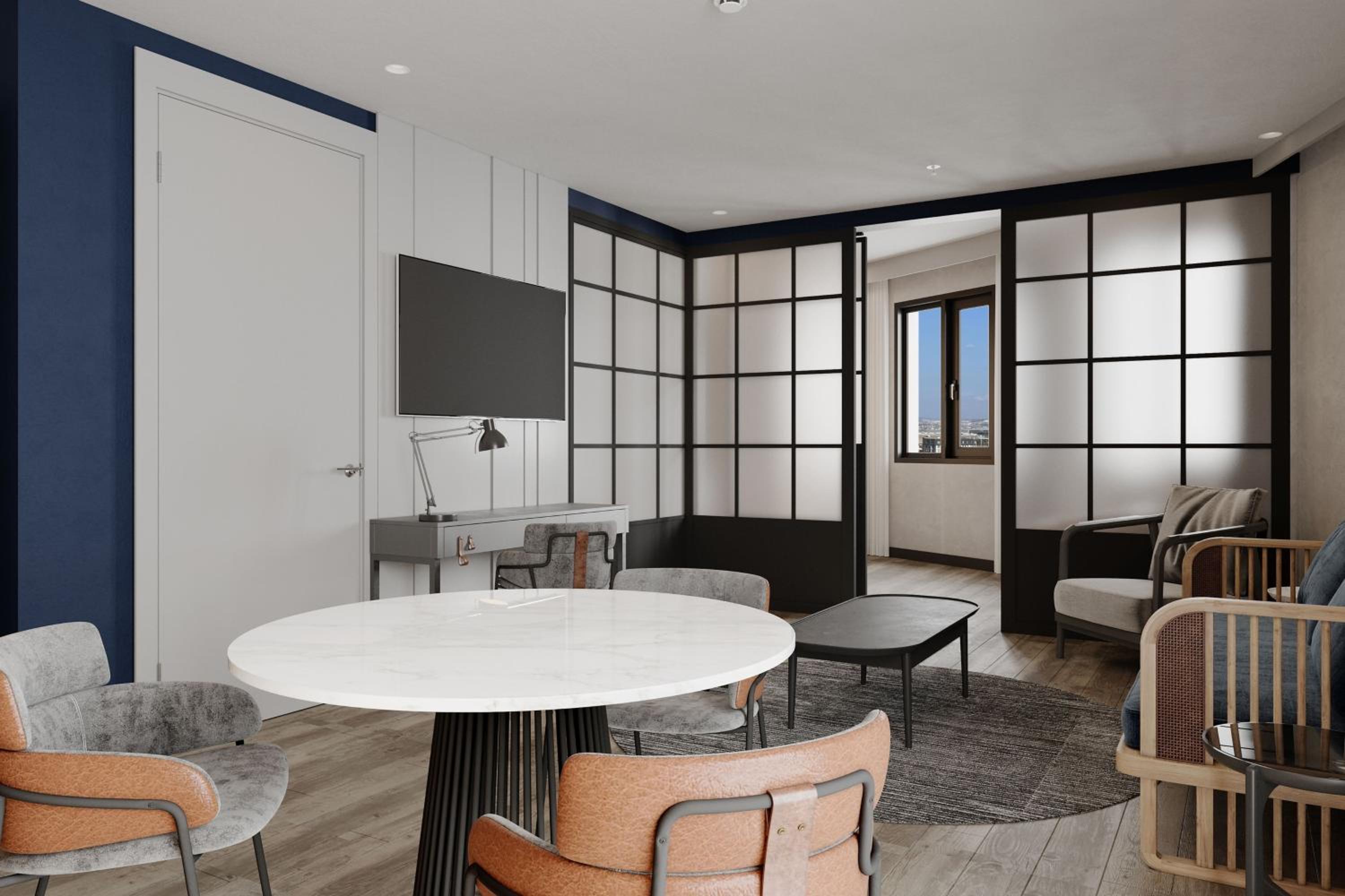 Premium Panoramic King Suite with City View photo 2