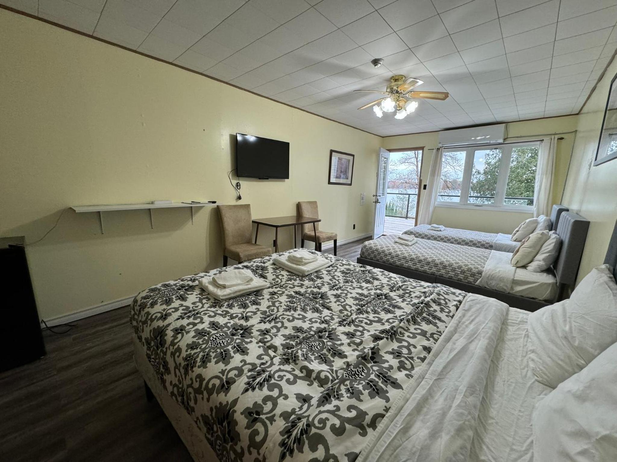 Family Room photo 2