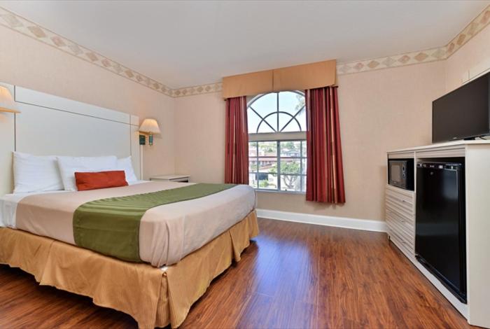 Queen Room - Photo 4