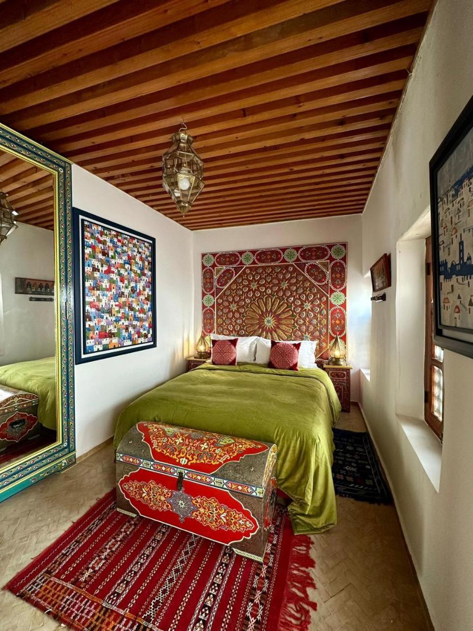 Double Room (1 Adult + 1 Child)